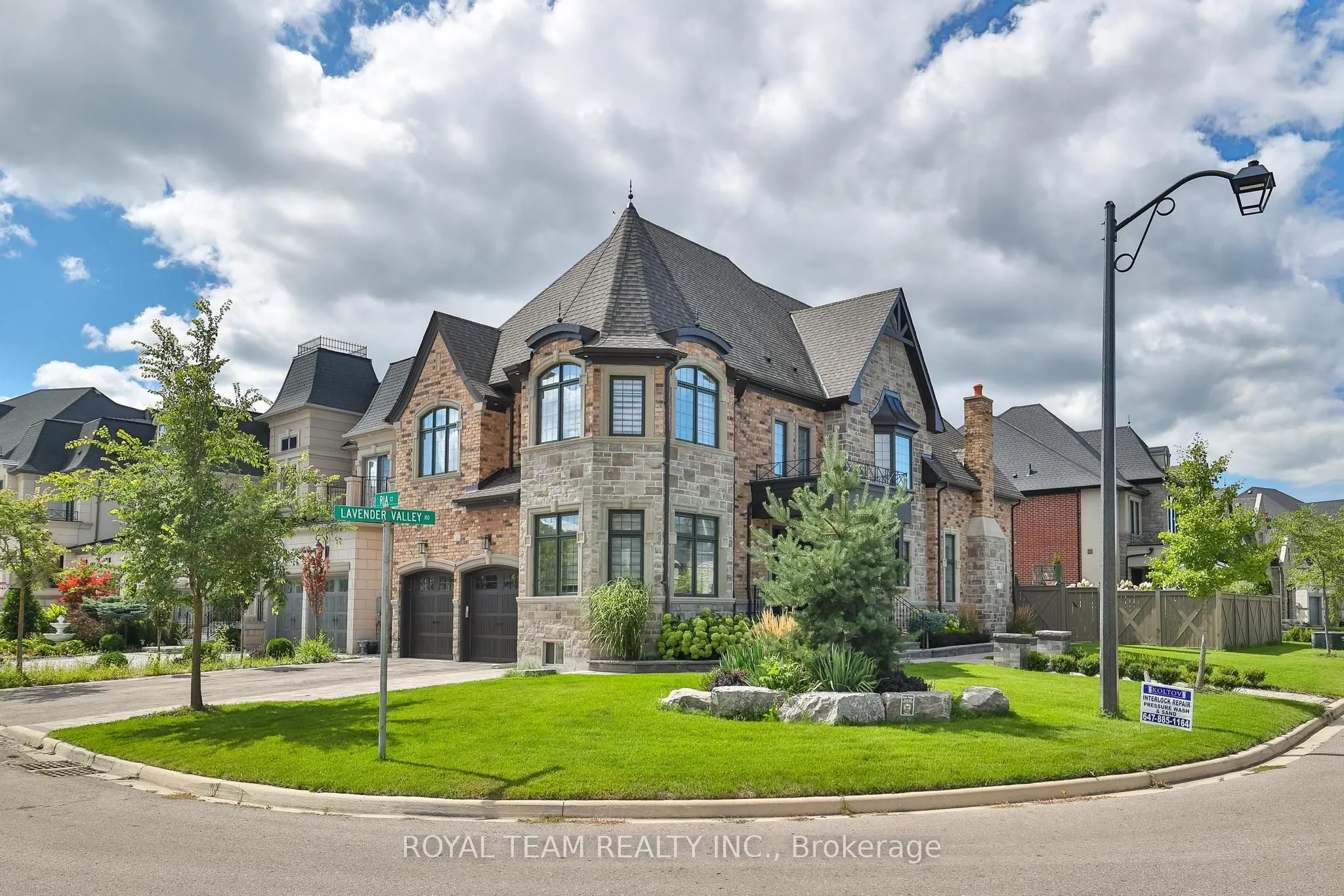 1 Ria Court