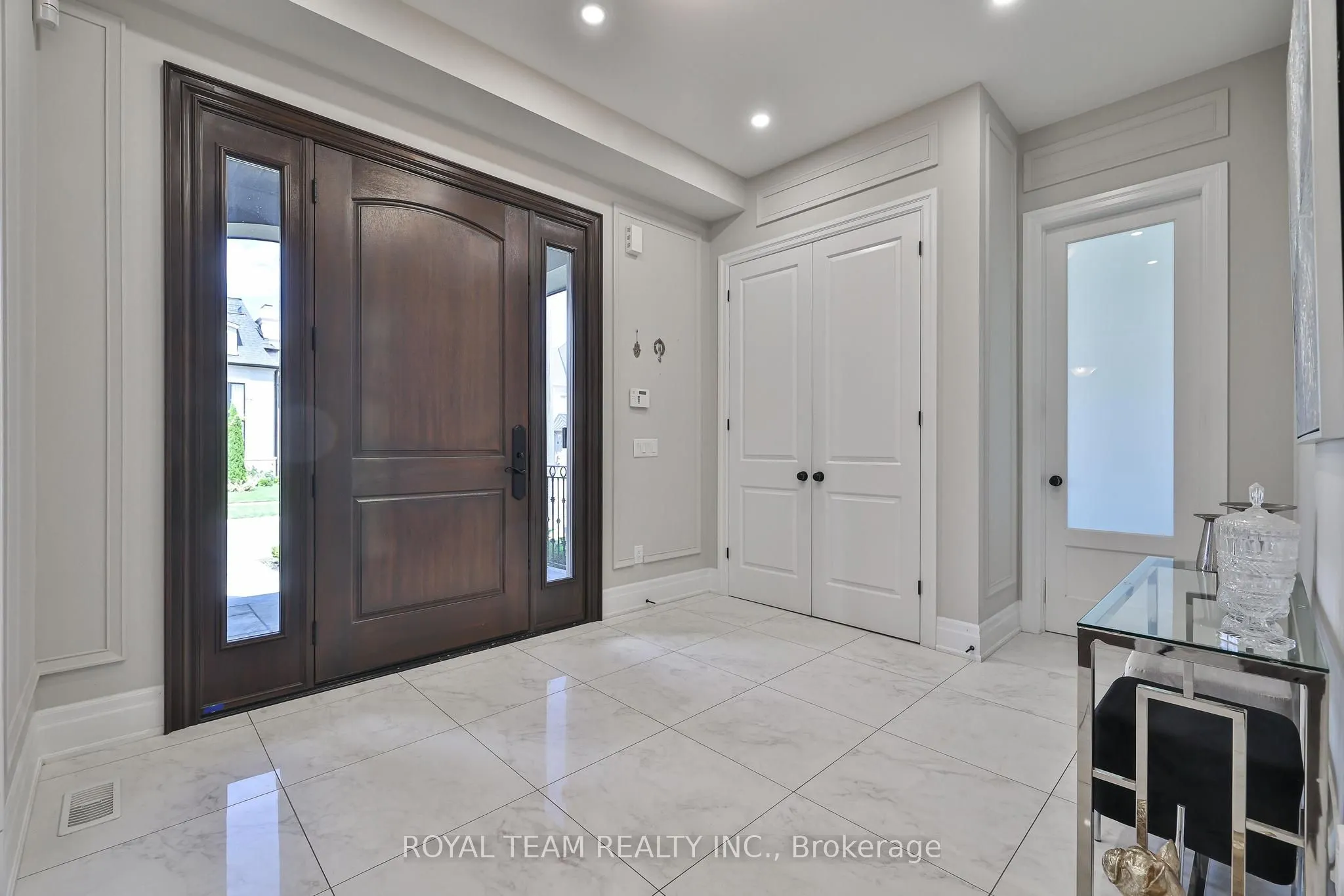 1 Ria Court