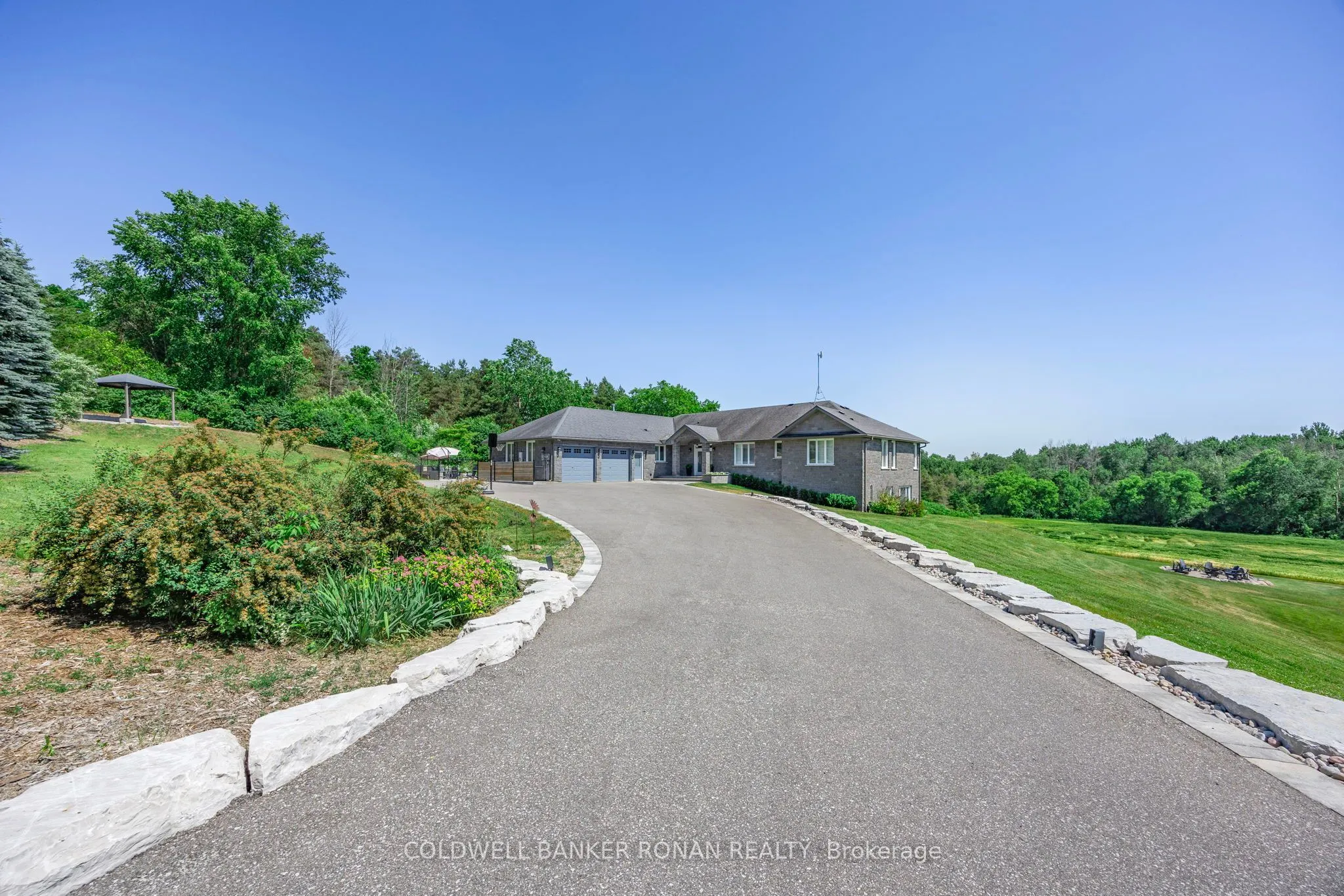 7765 5  Sideroad