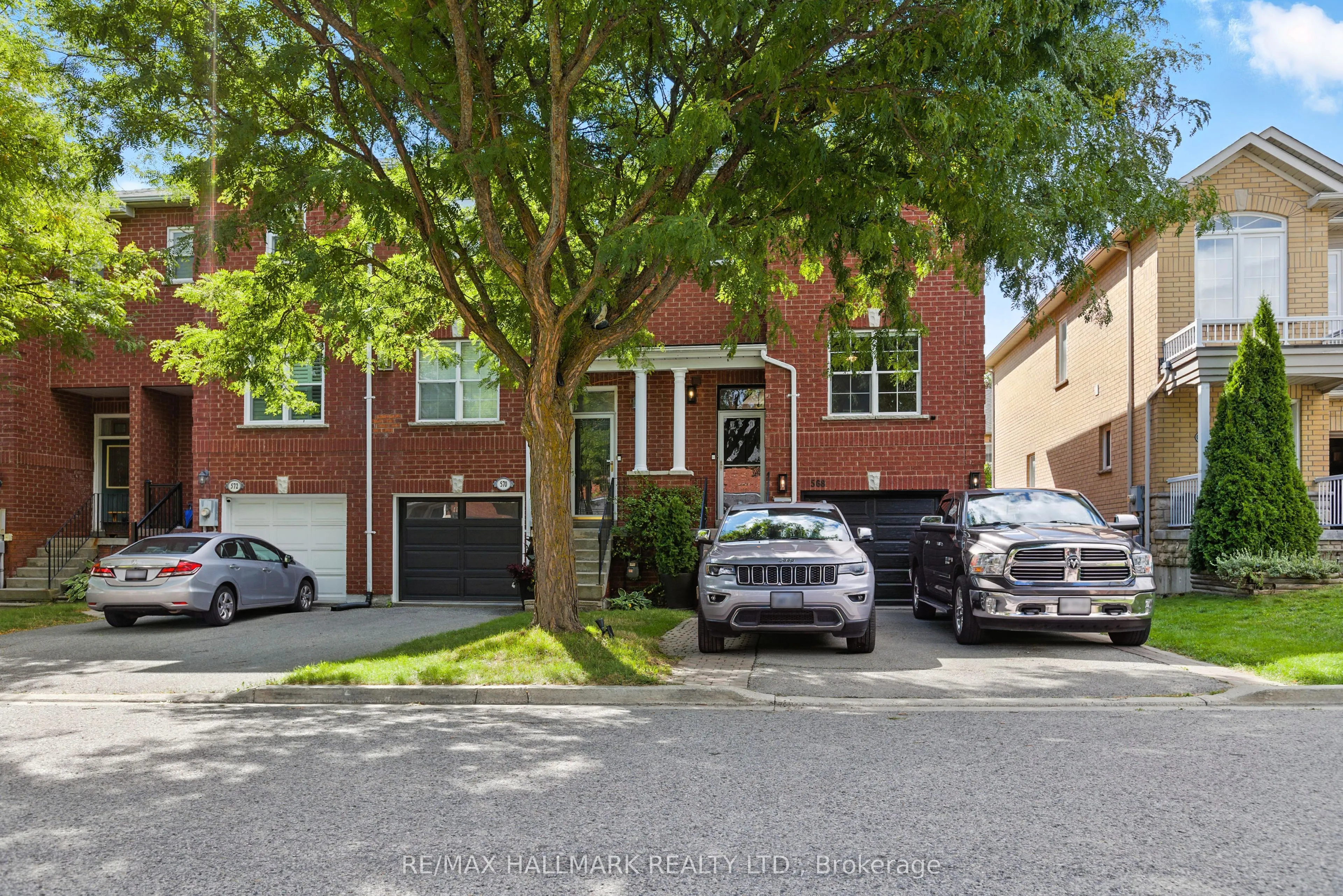 568 Legresley Lane