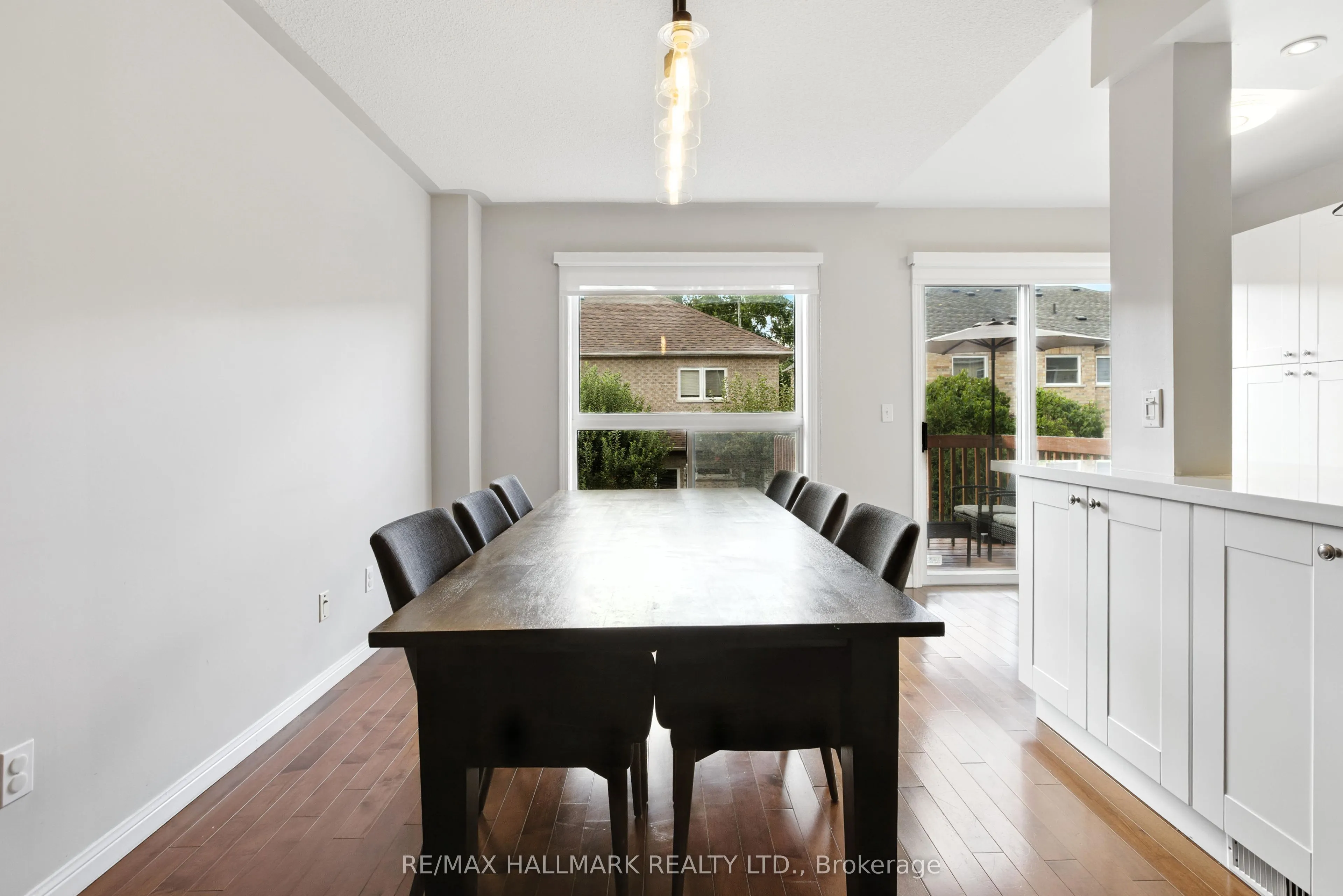 568 Legresley Lane