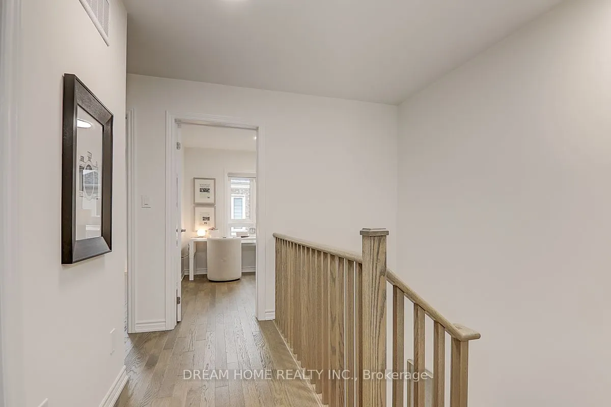 15 Chicago Lane