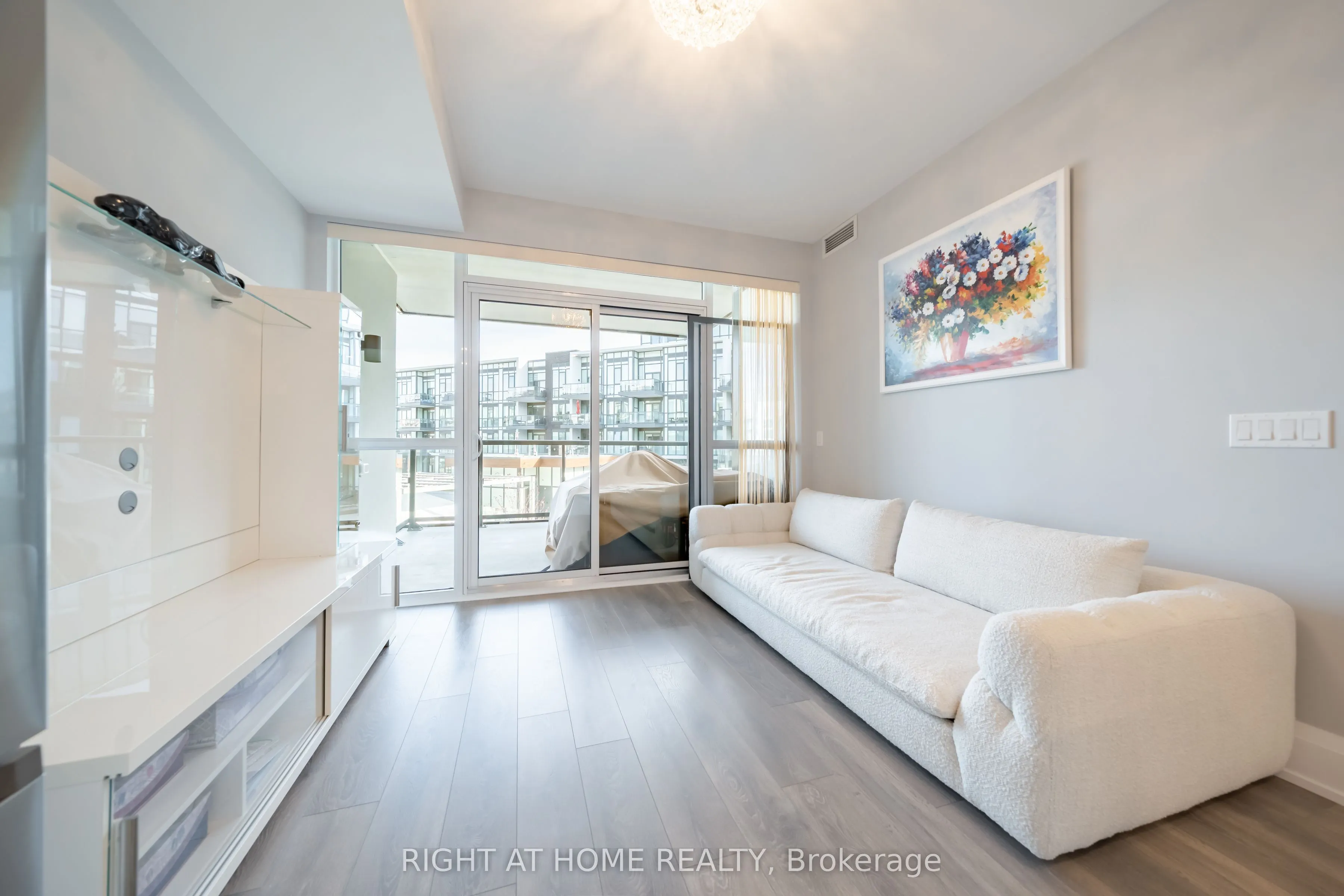 415 Sea Ray Avenue, #202