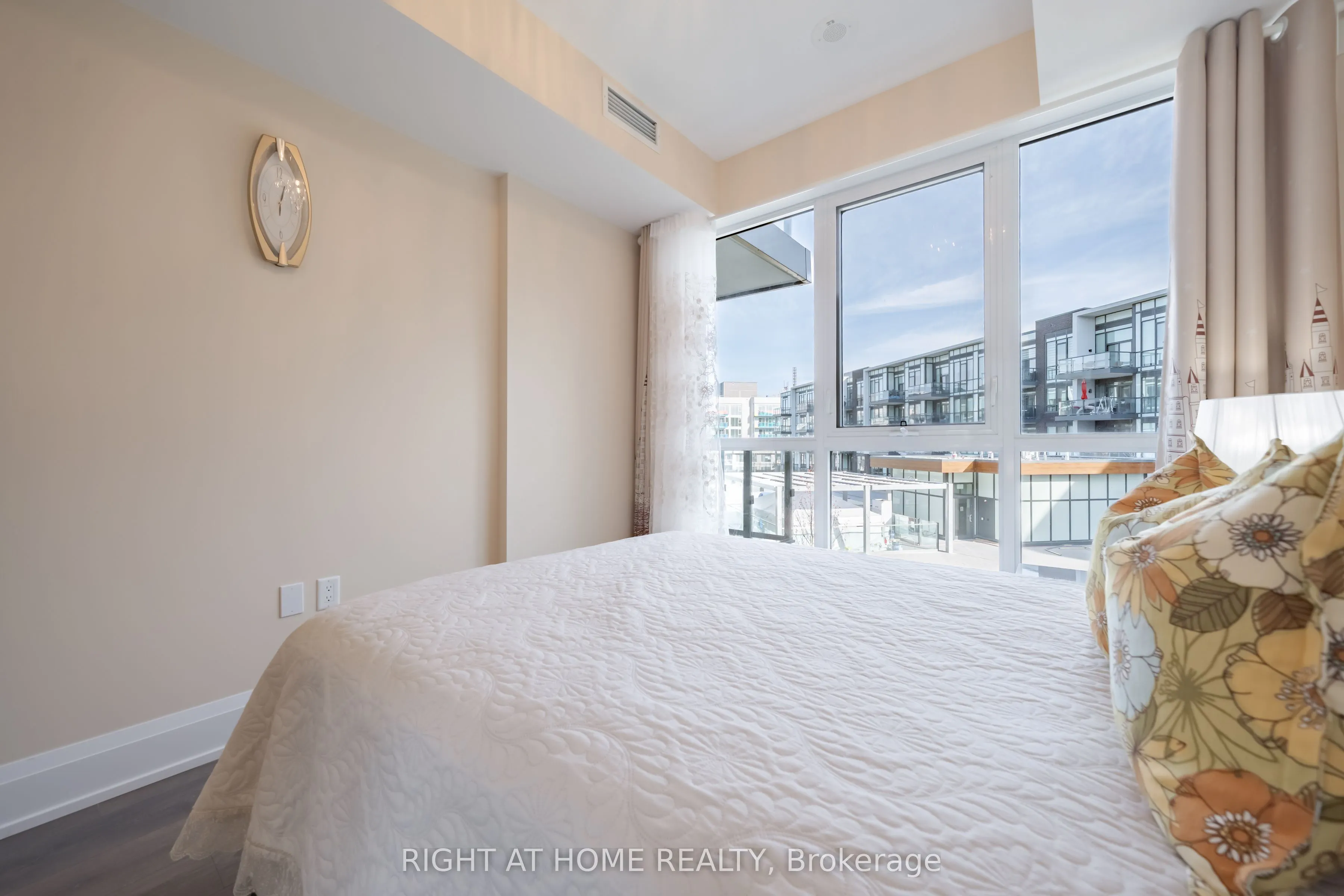 415 Sea Ray Avenue, #202