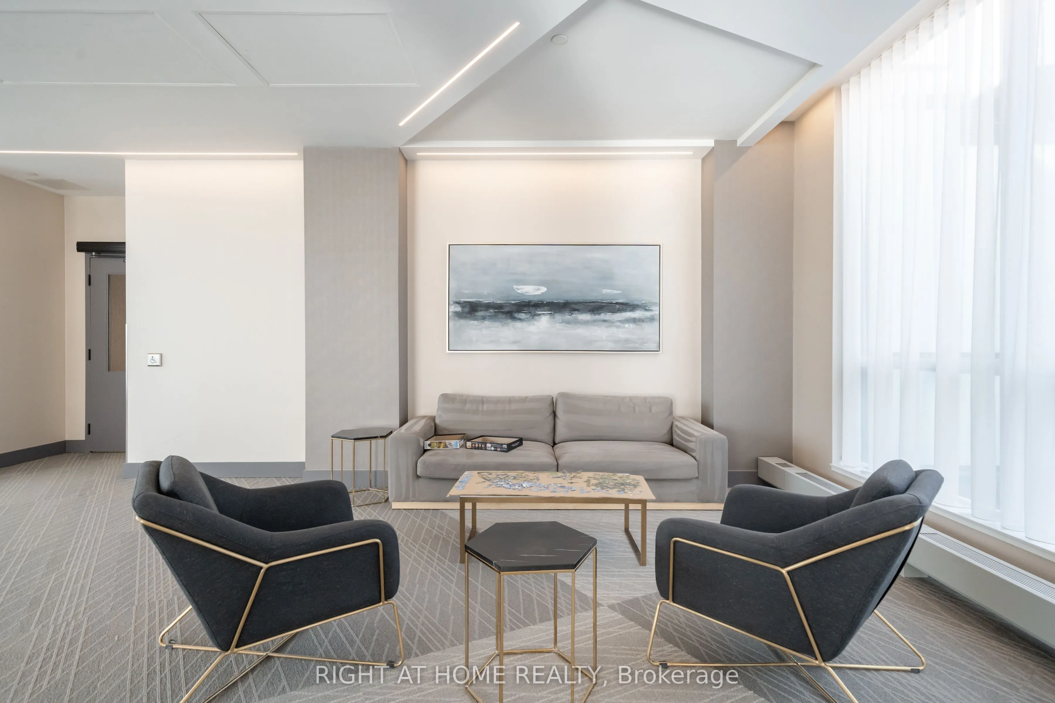 415 Sea Ray Avenue, #202