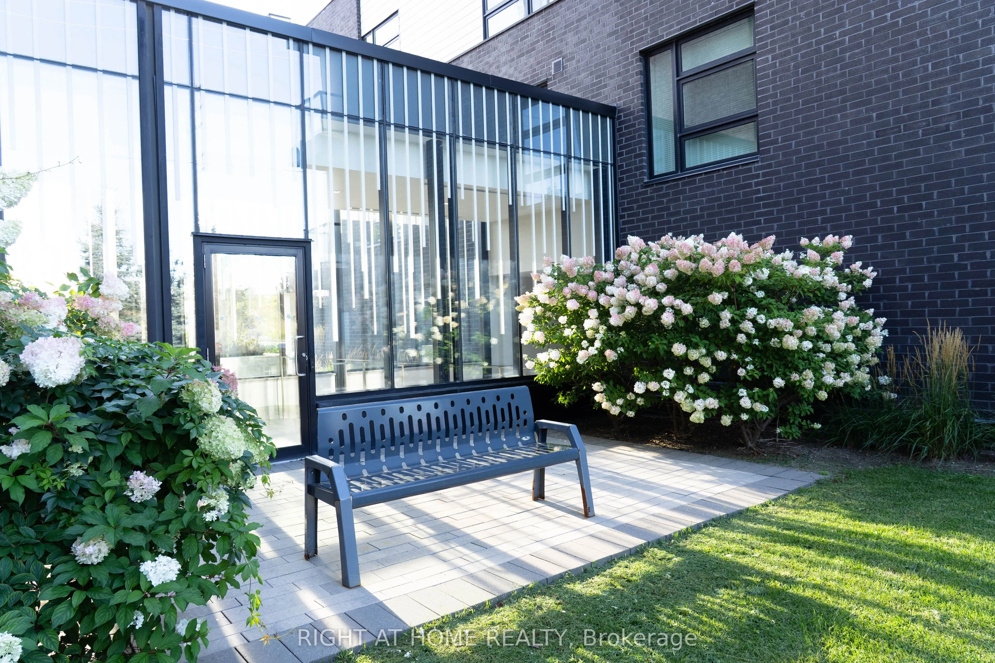 555 William Graham Drive, #324