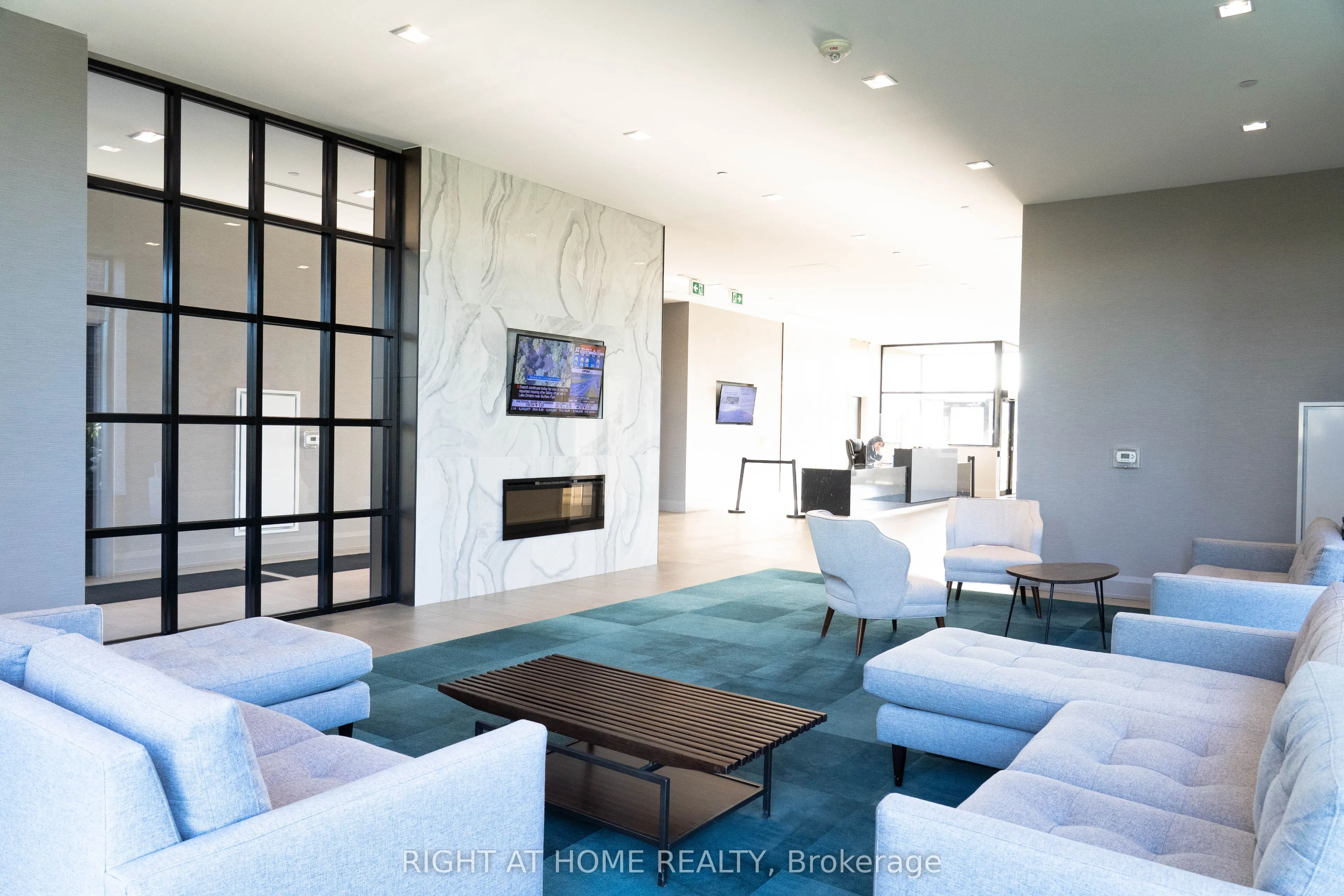 555 William Graham Drive, #324