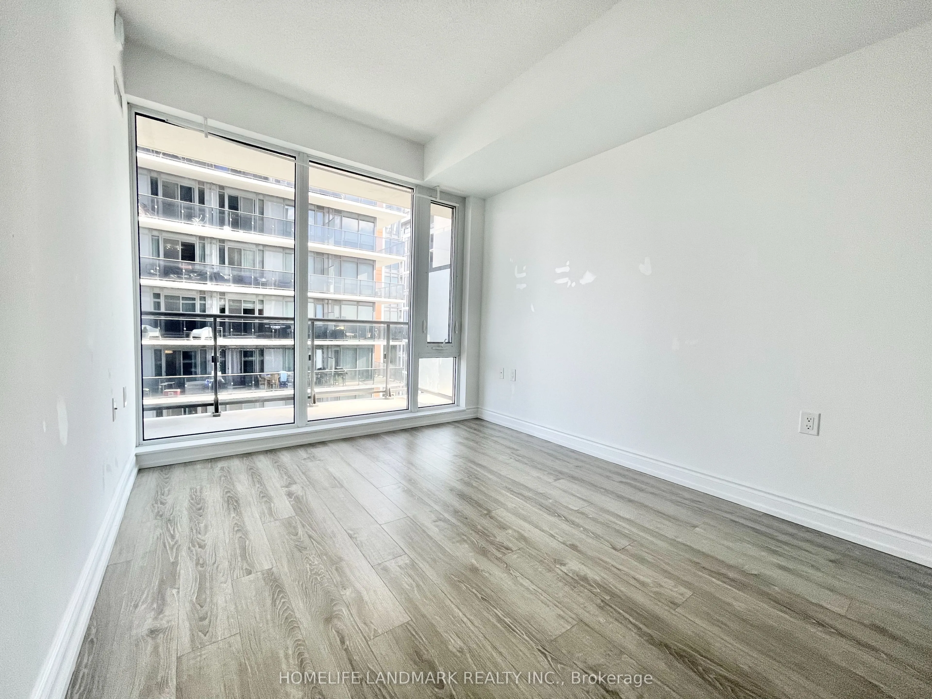 9608 Yonge Street, #1105A