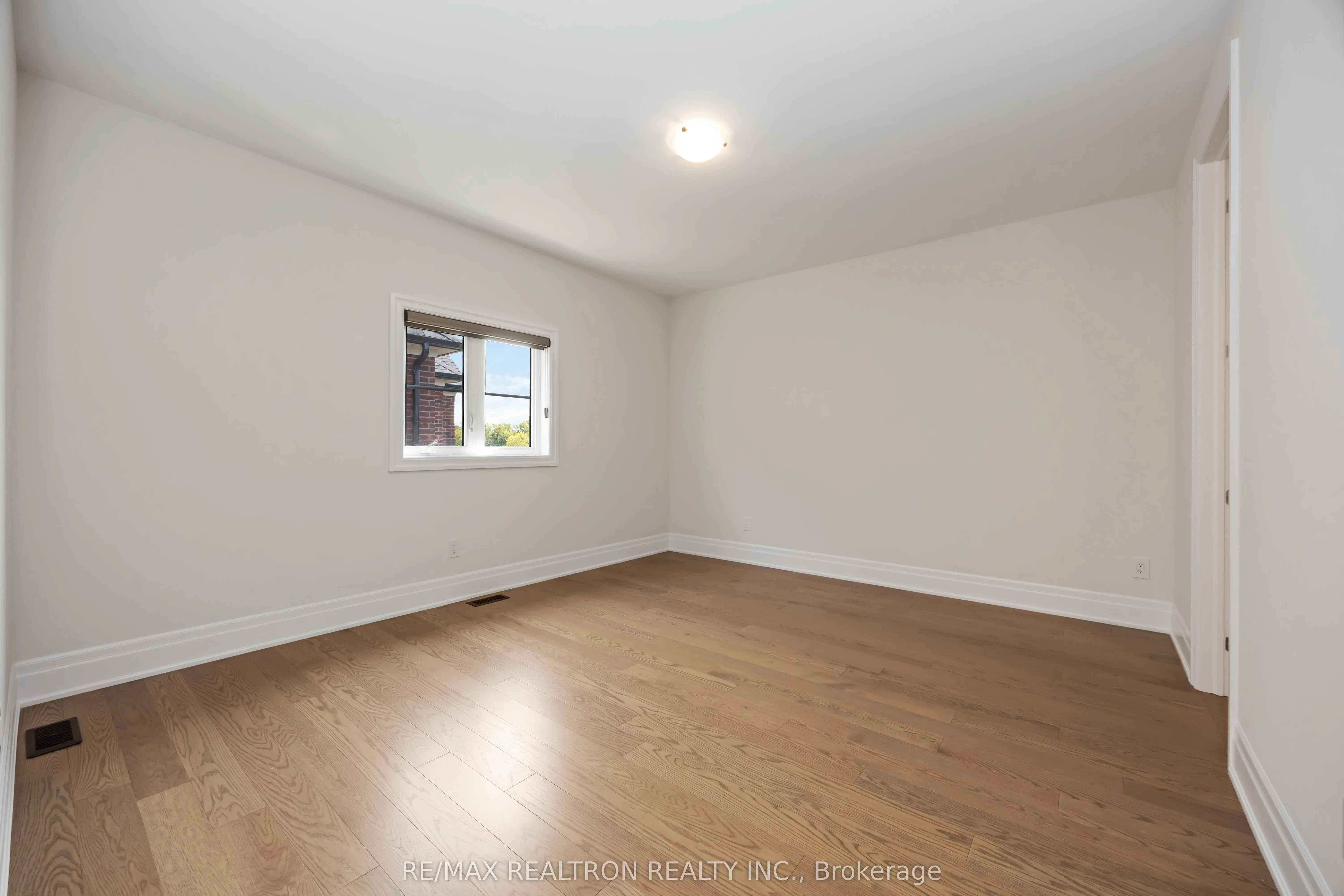 92 Sunny Acre Crescent