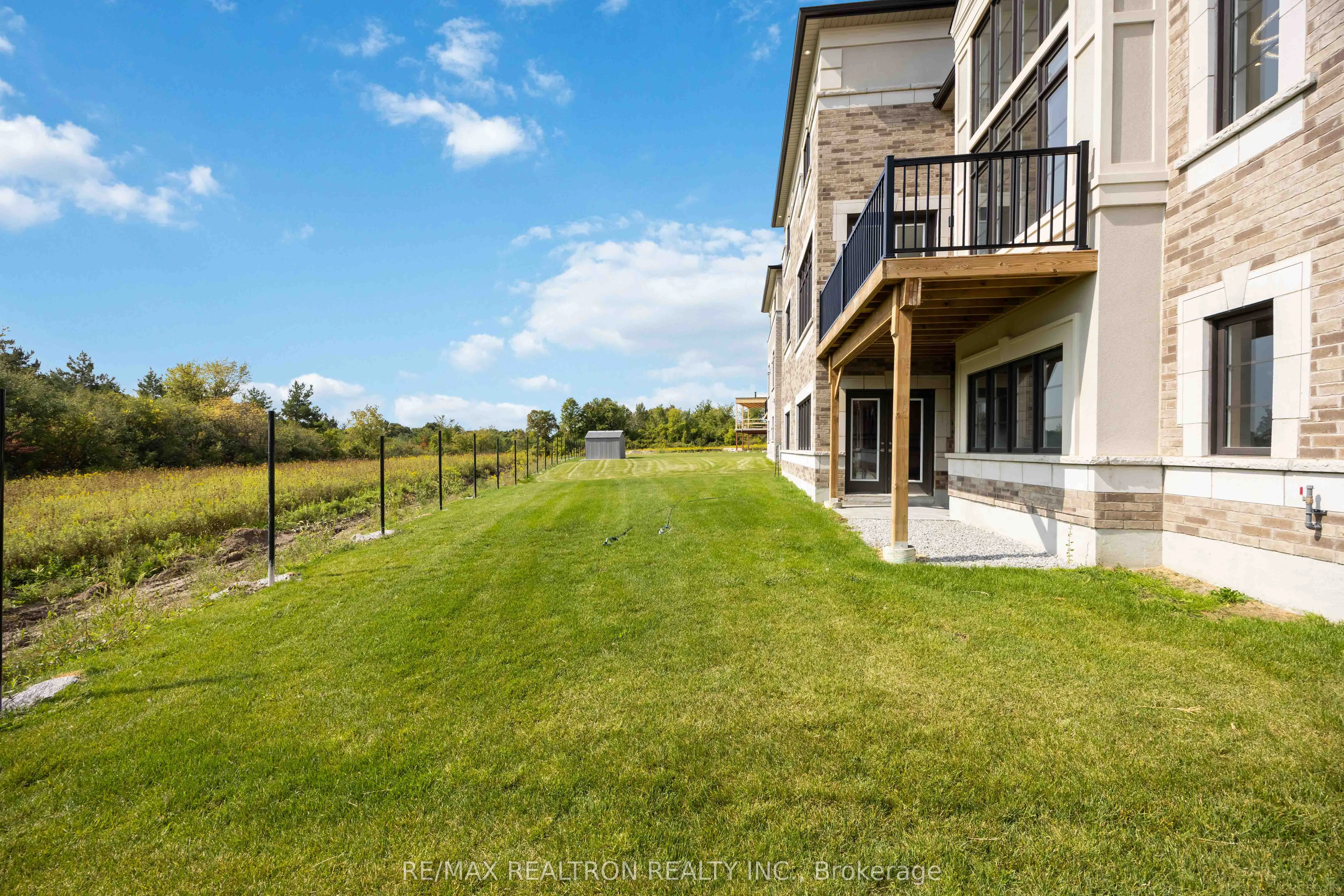 92 Sunny Acre Crescent