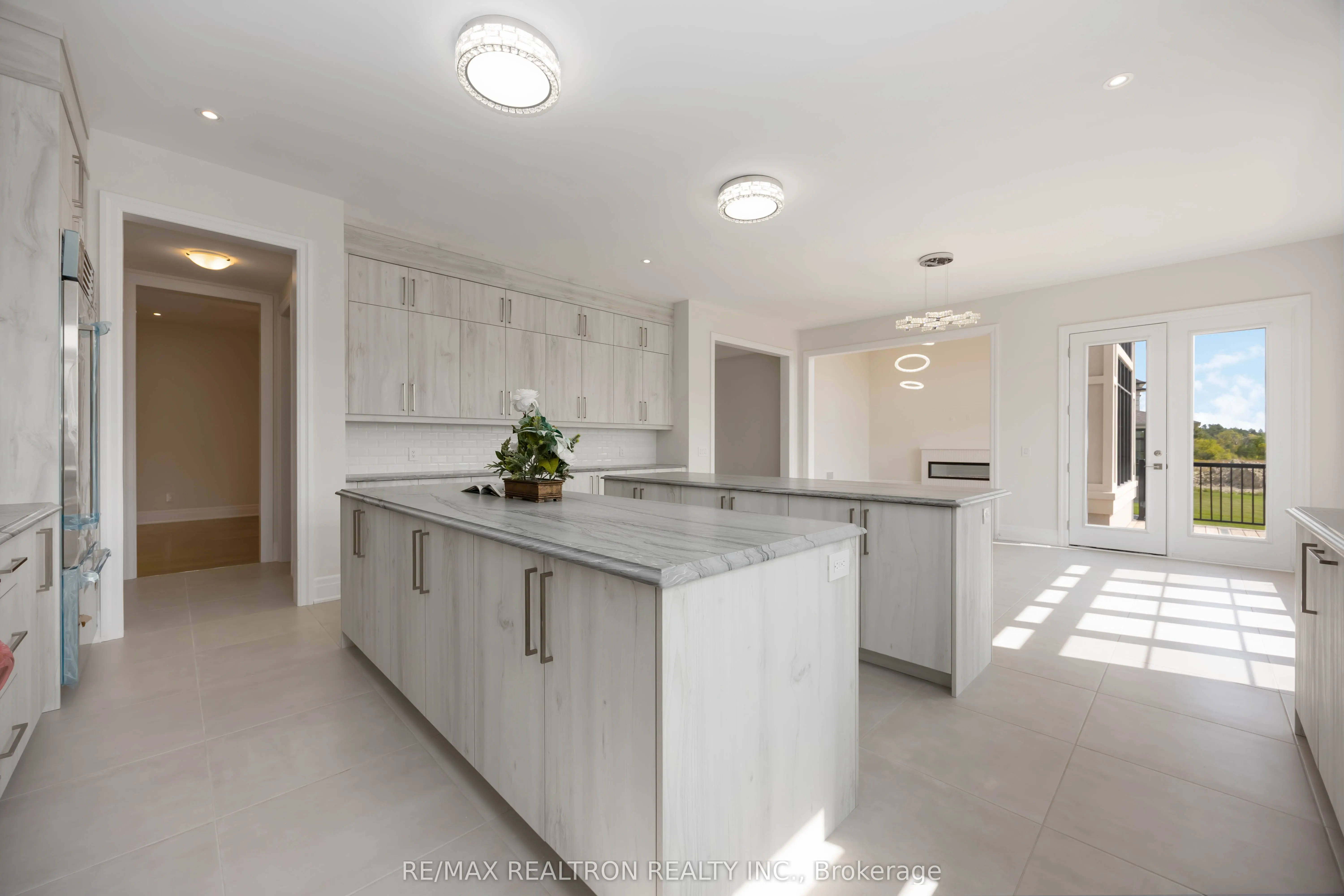92 Sunny Acre Crescent