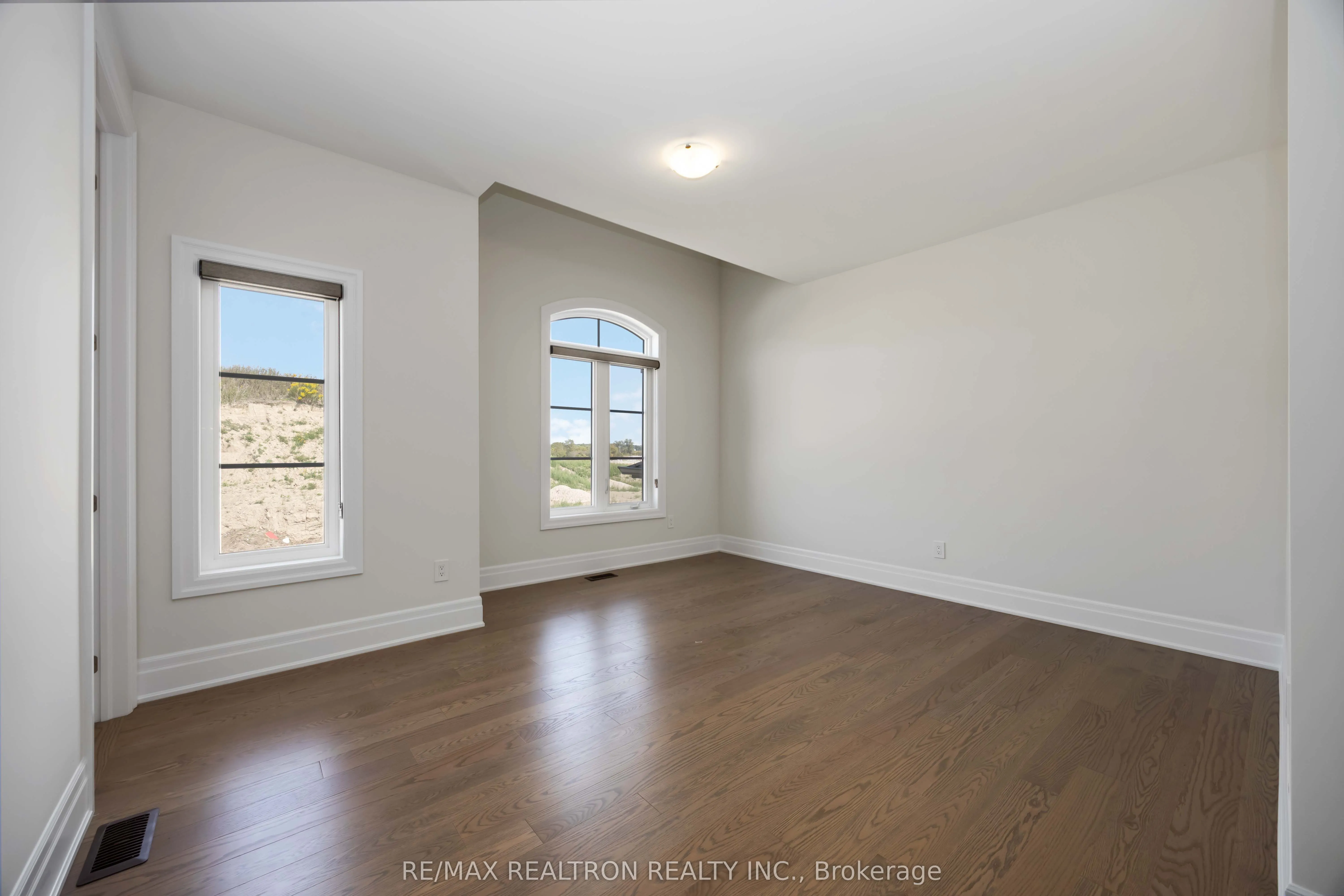92 Sunny Acre Crescent