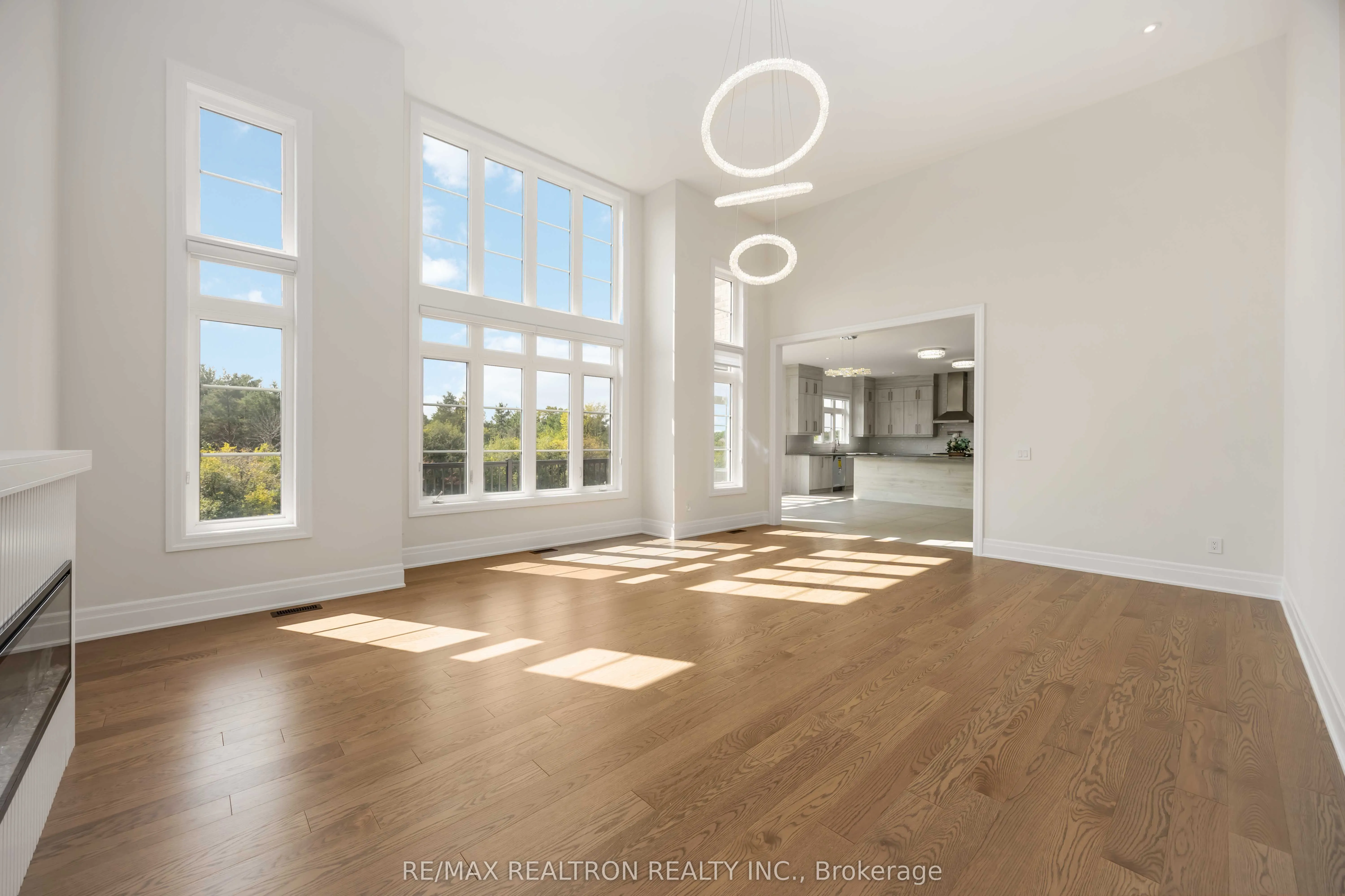92 Sunny Acre Crescent