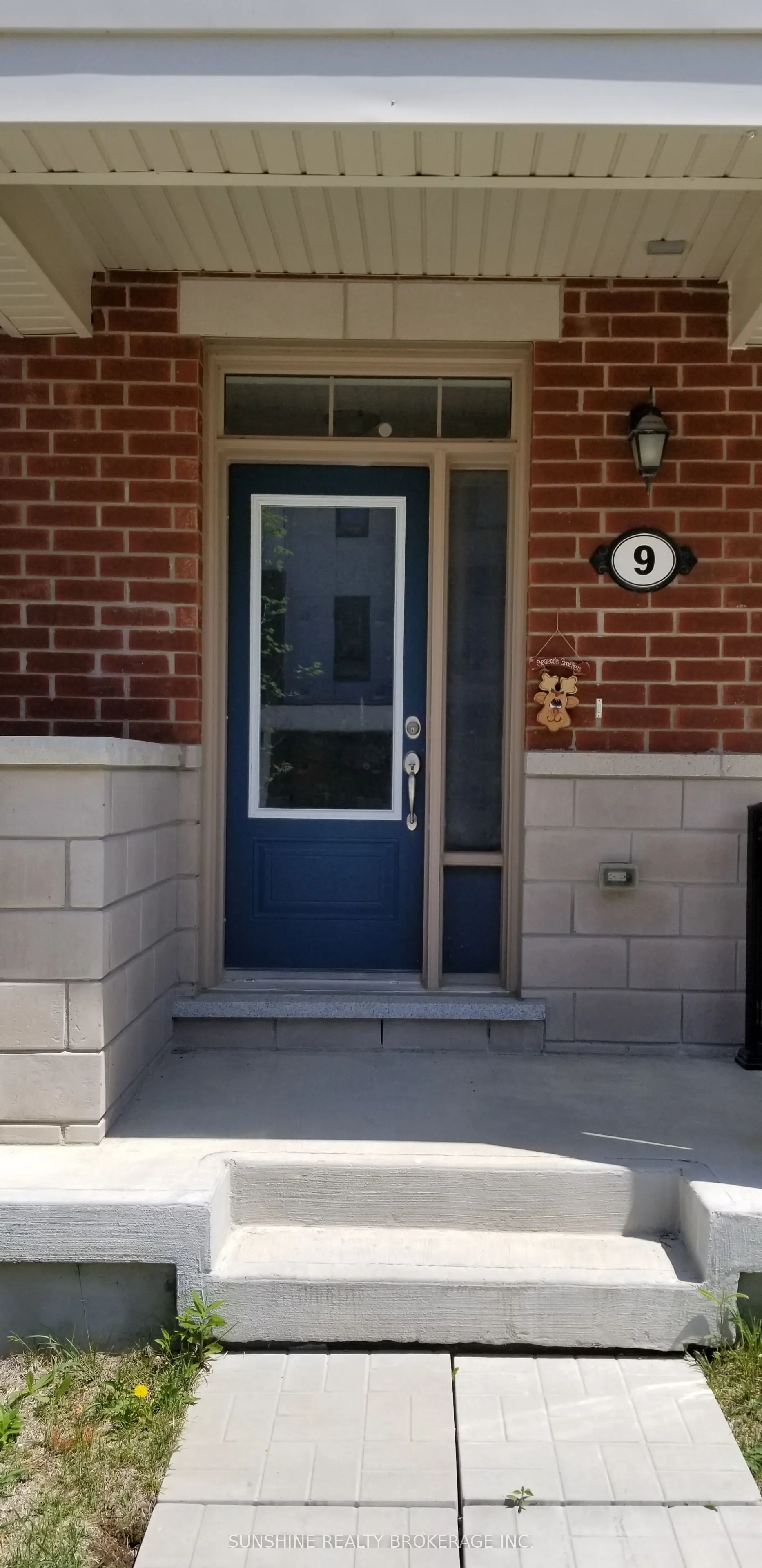 9 Edward Lennox Street