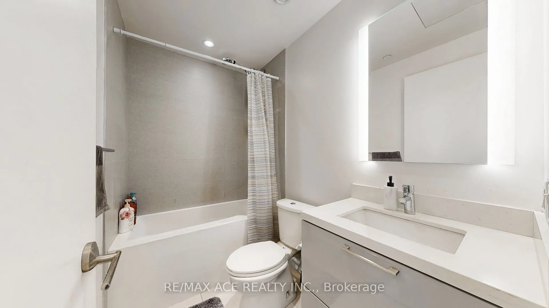 1 Grandview Avenue, #509