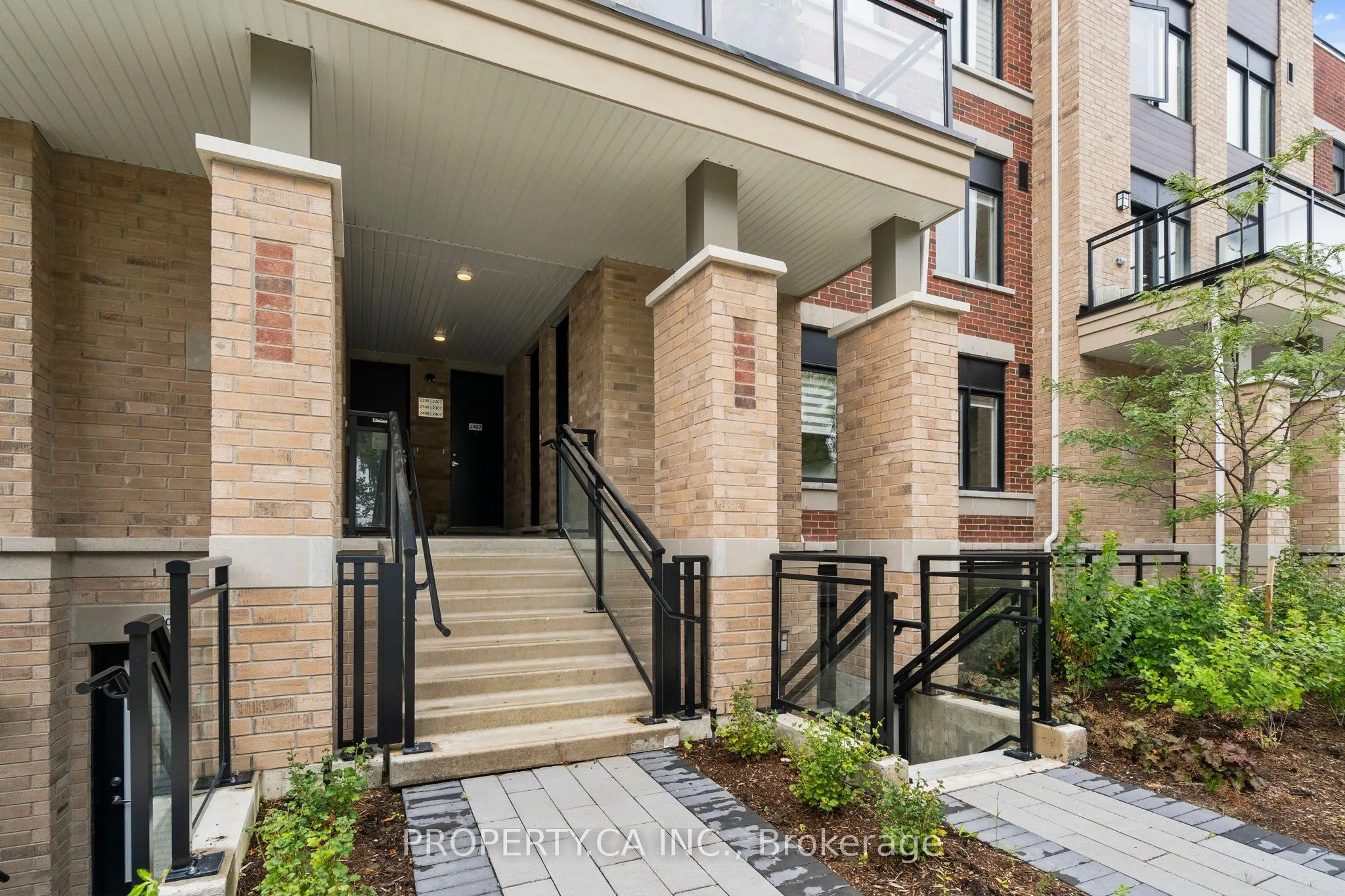 58 Elizabeth Street S, #2207