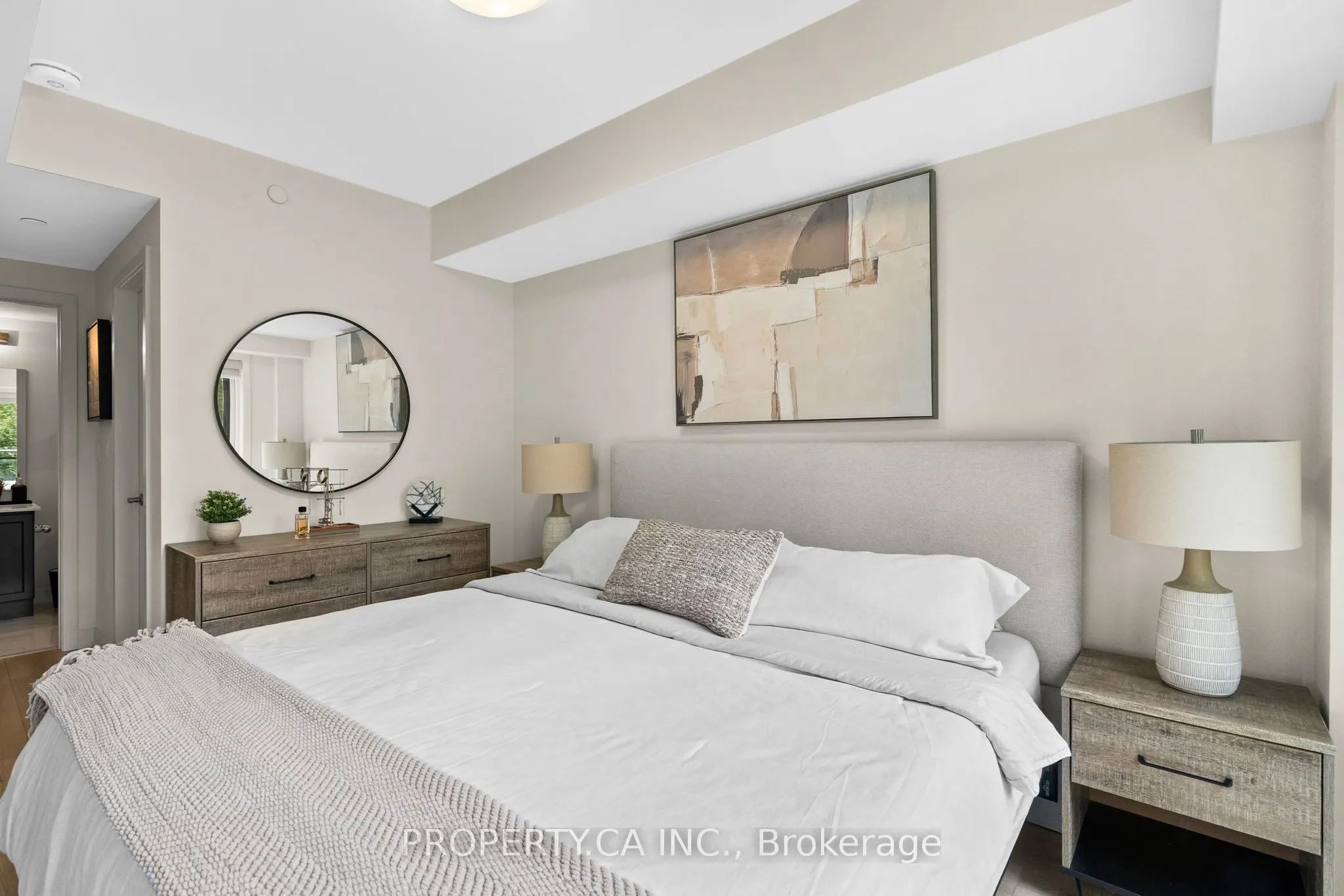 58 Elizabeth Street S, #2207