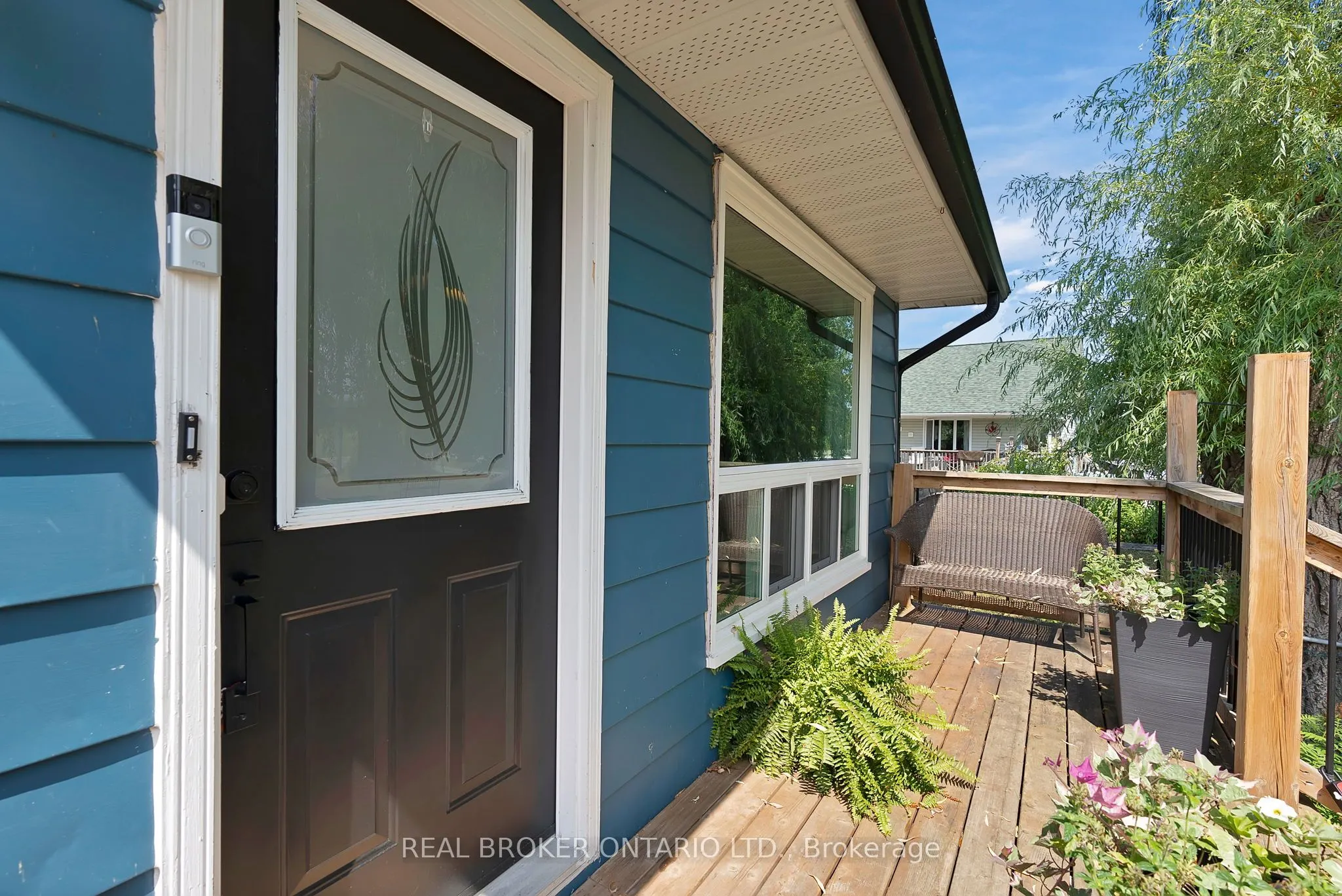 1036 Metro Road N