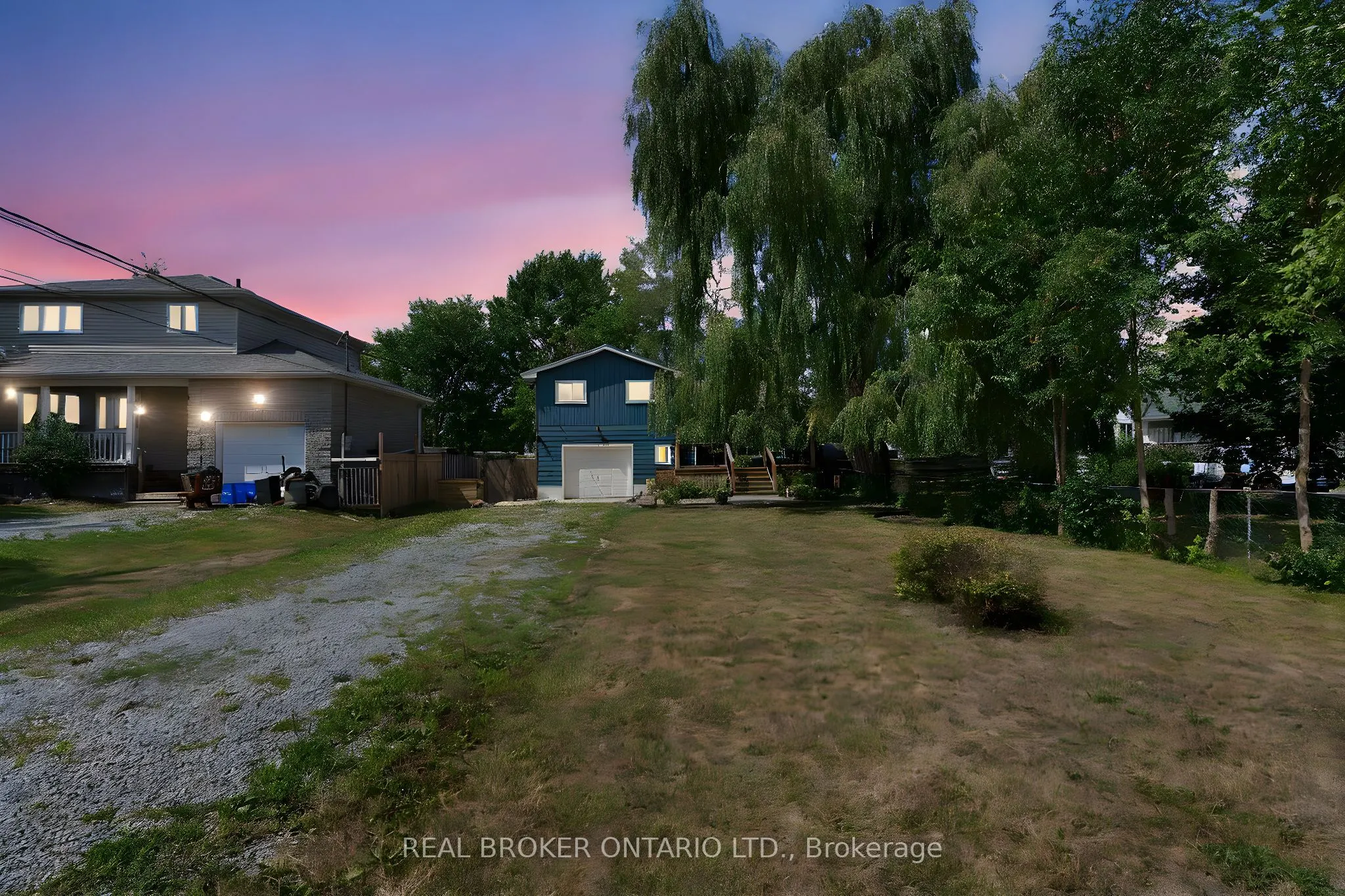 1036 Metro Road N
