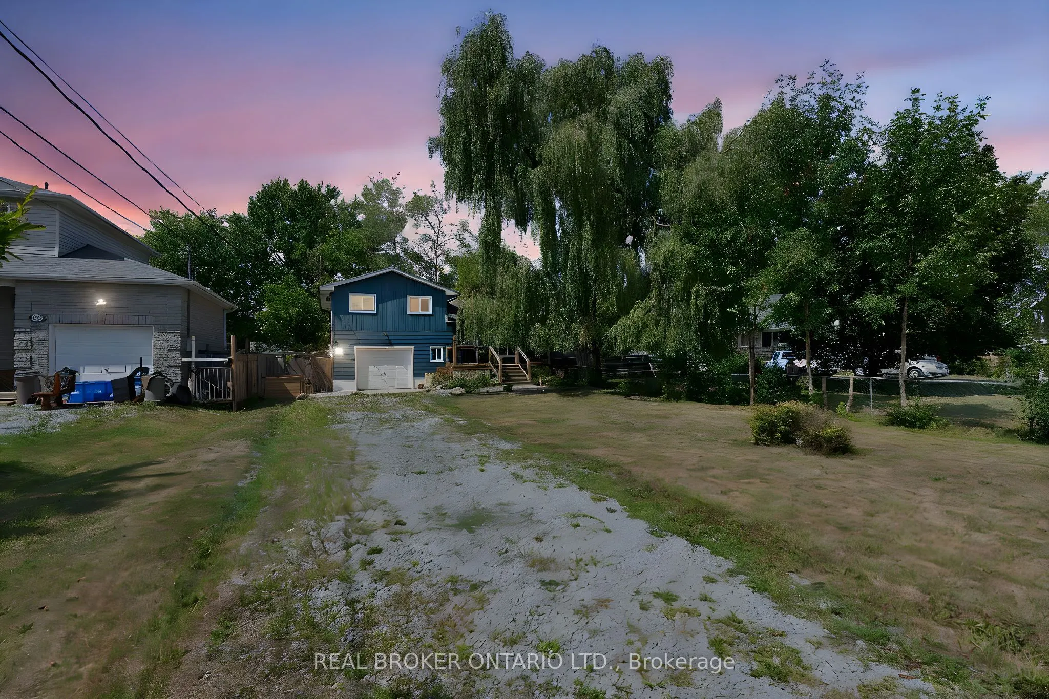1036 Metro Road N