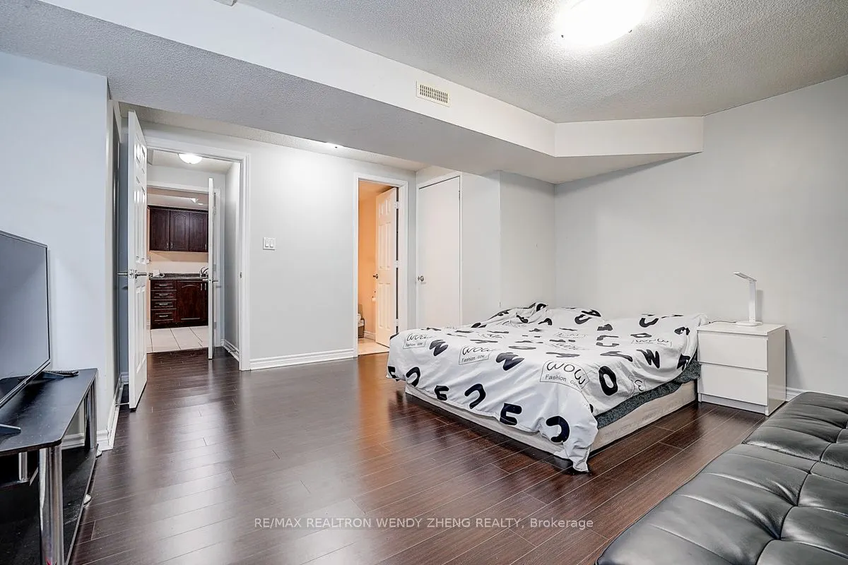 31 Durant Crescent