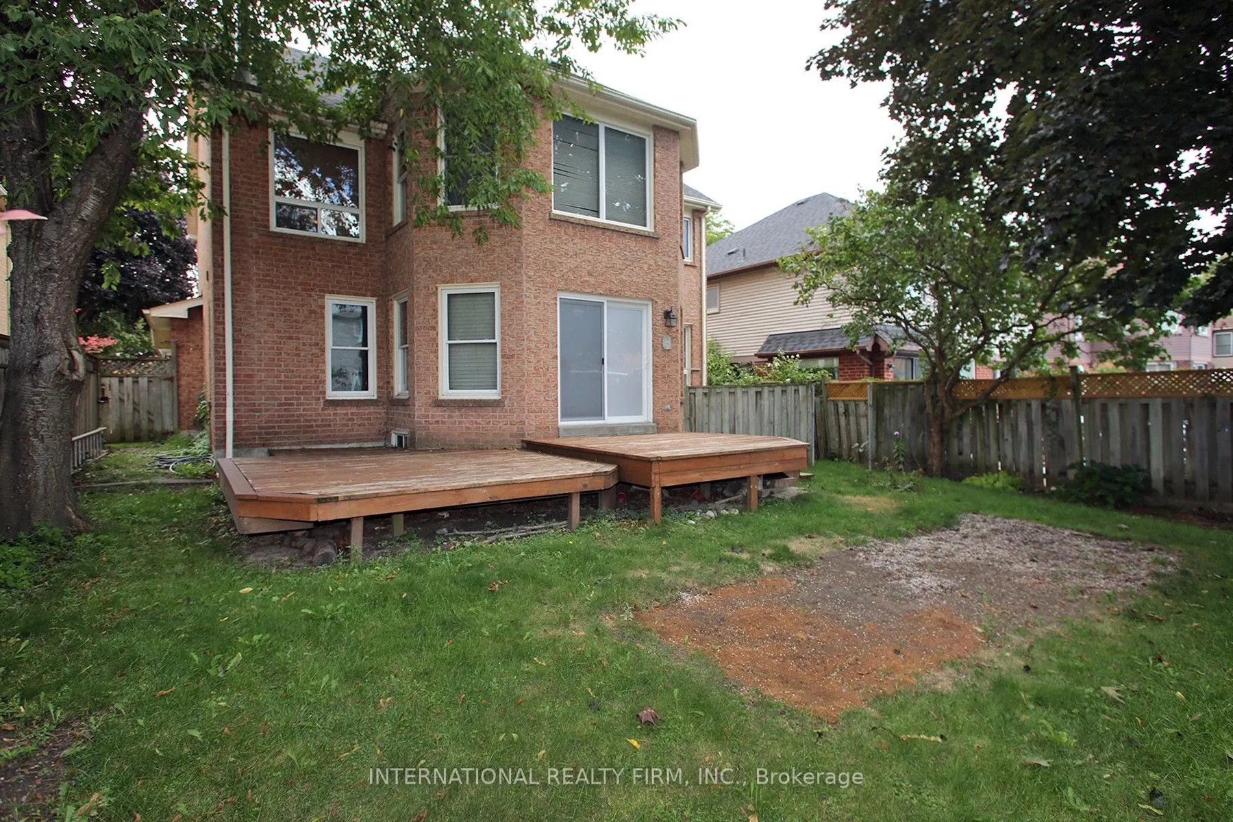 22 Larkin Avenue
