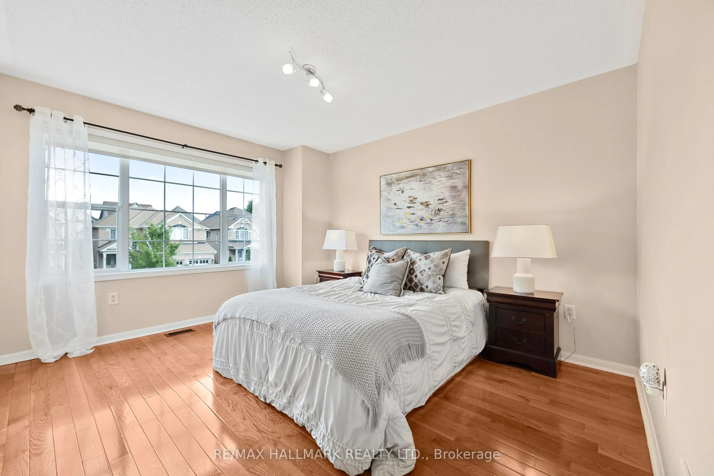 7 Delphinium Avenue