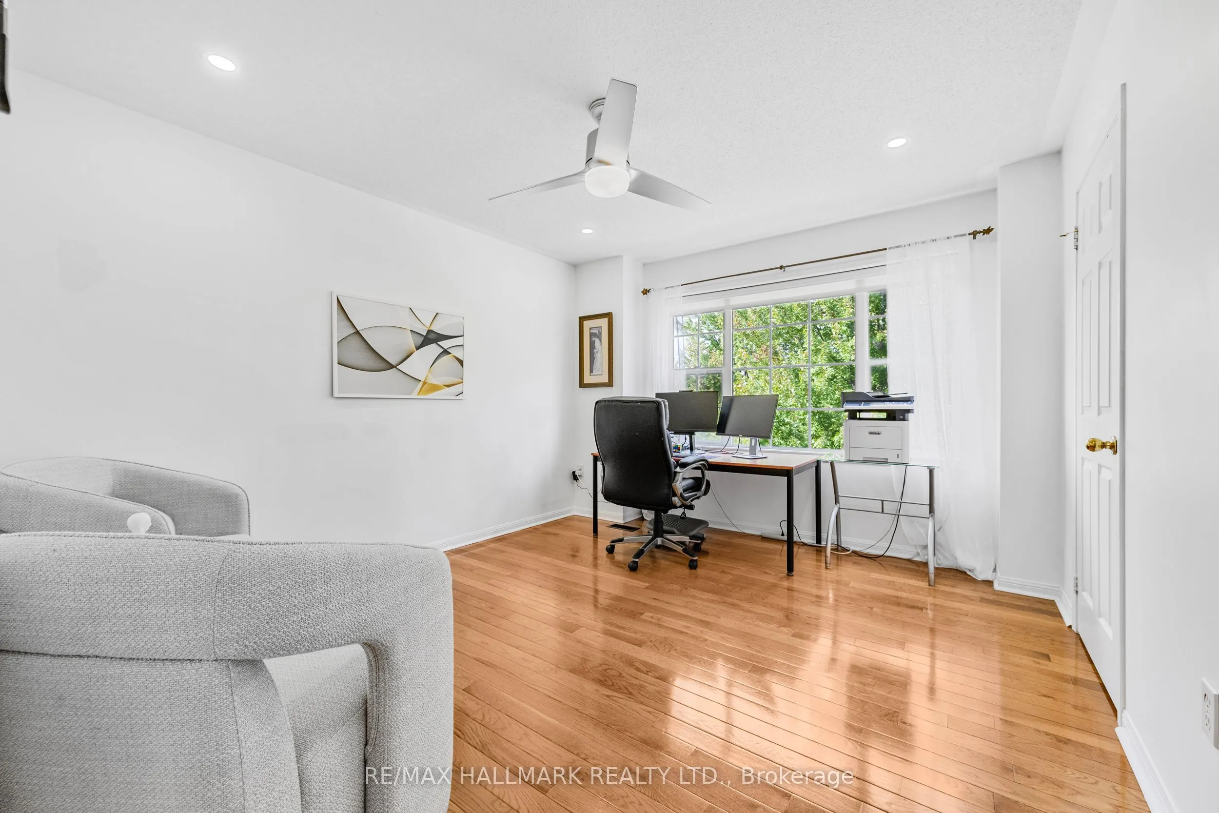7 Delphinium Avenue
