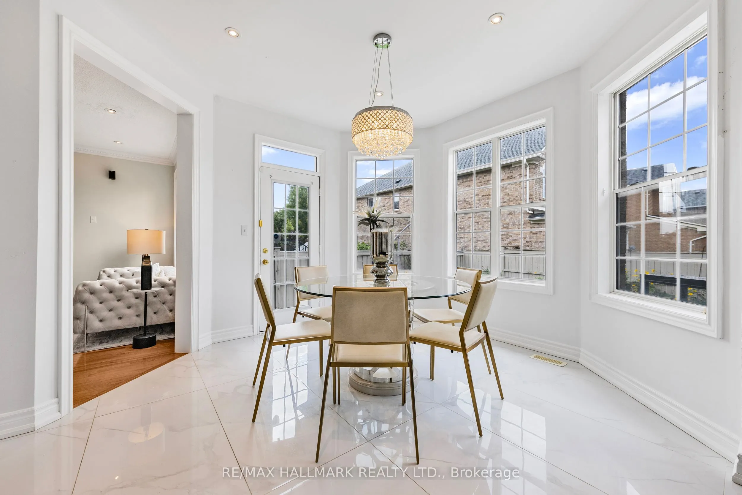 7 Delphinium Avenue