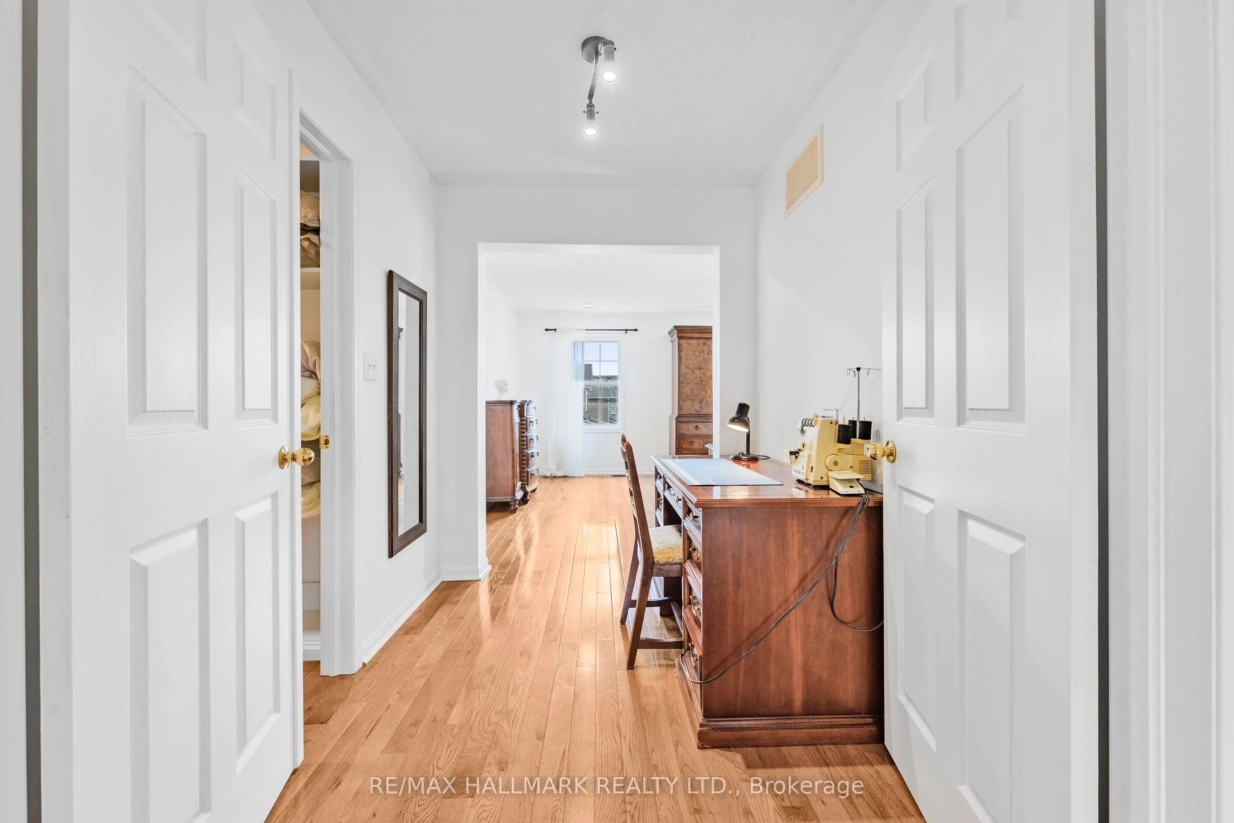 7 Delphinium Avenue