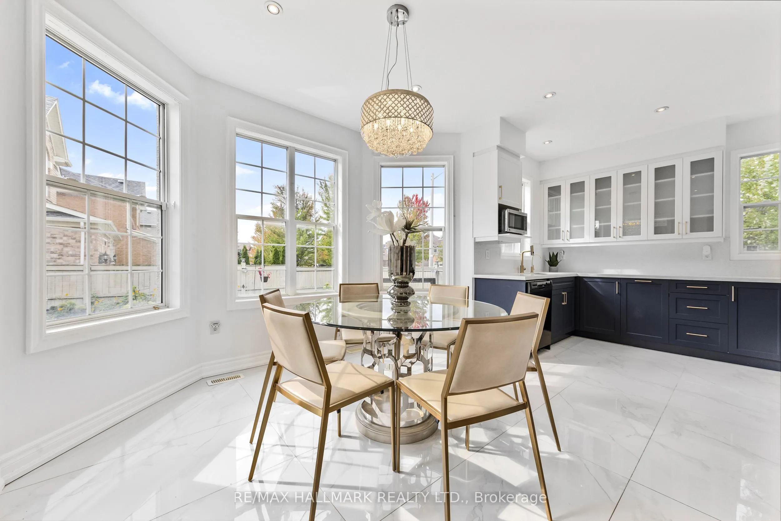 7 Delphinium Avenue