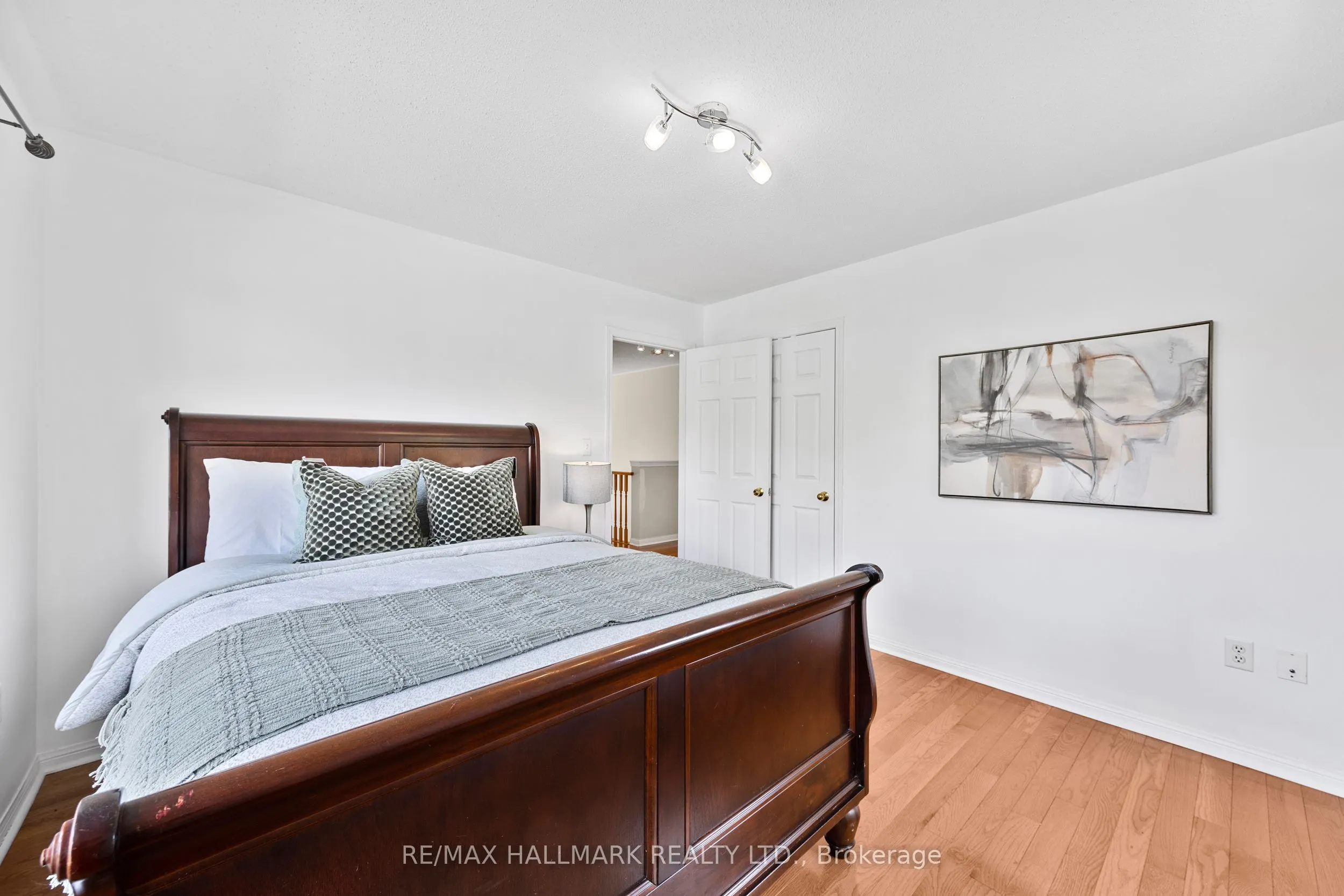 7 Delphinium Avenue