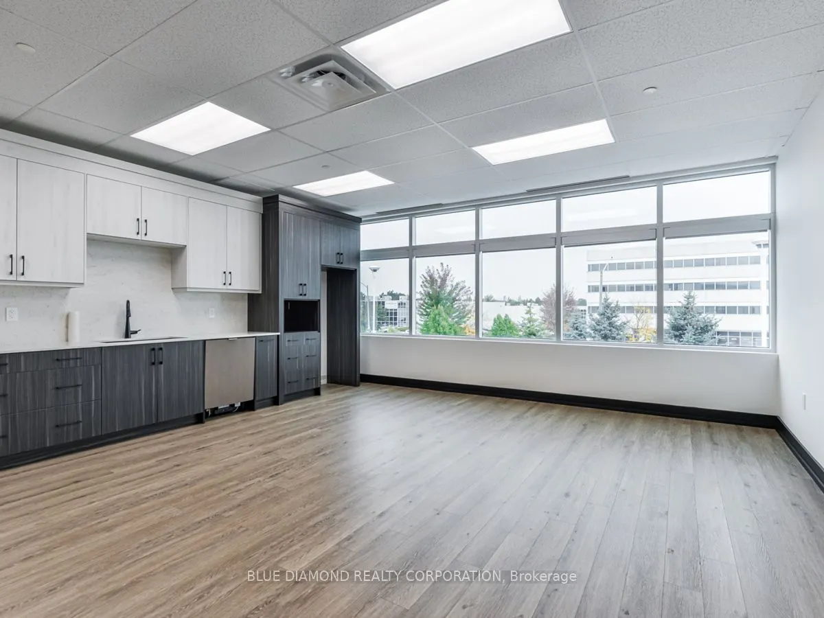 9130 Leslie Street, #205