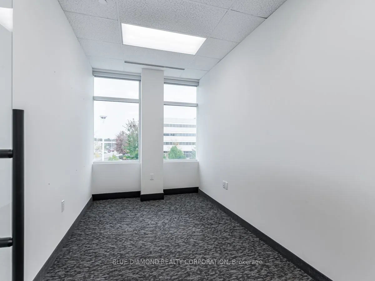 9130 Leslie Street, #205