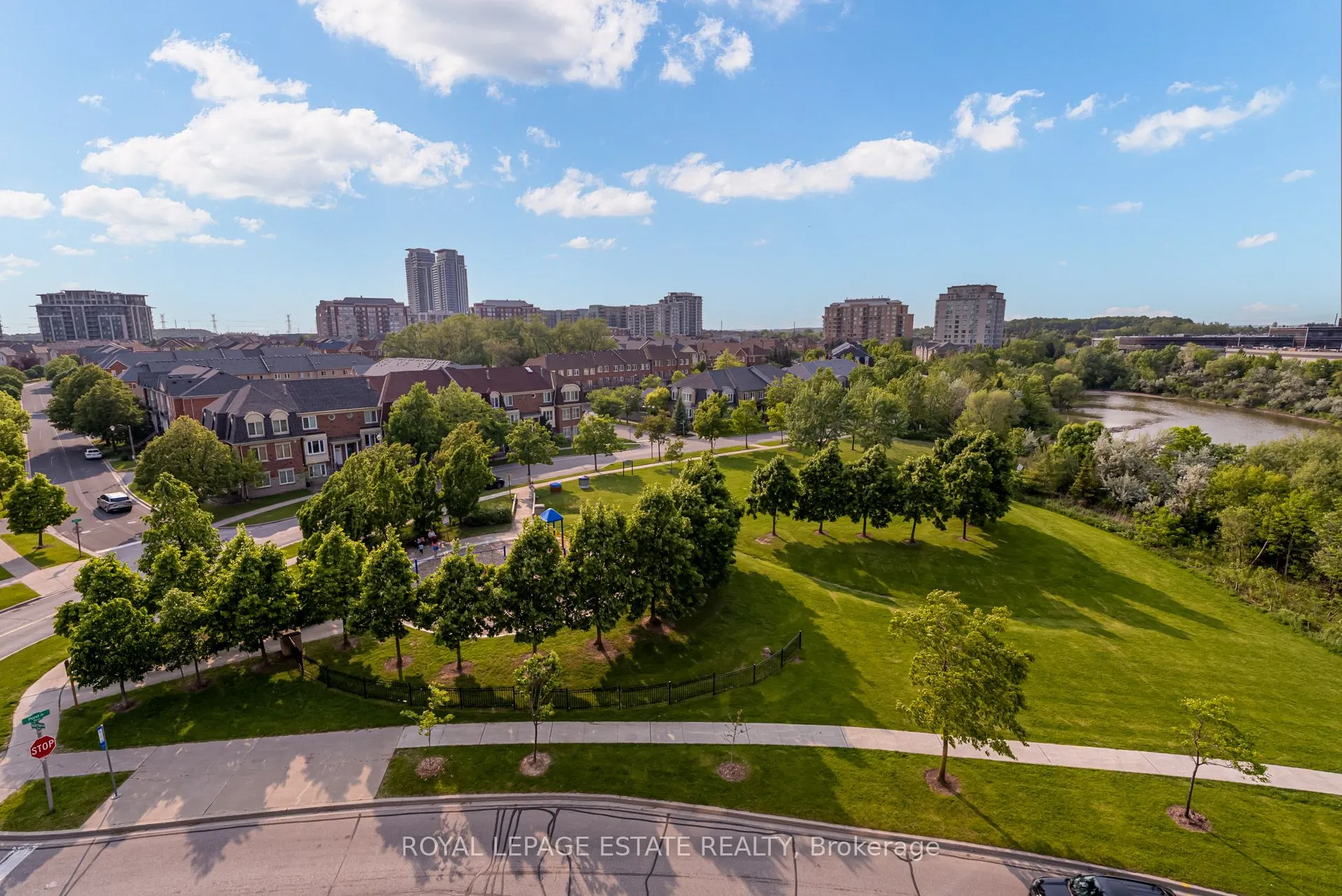 399 South Park Road, #806