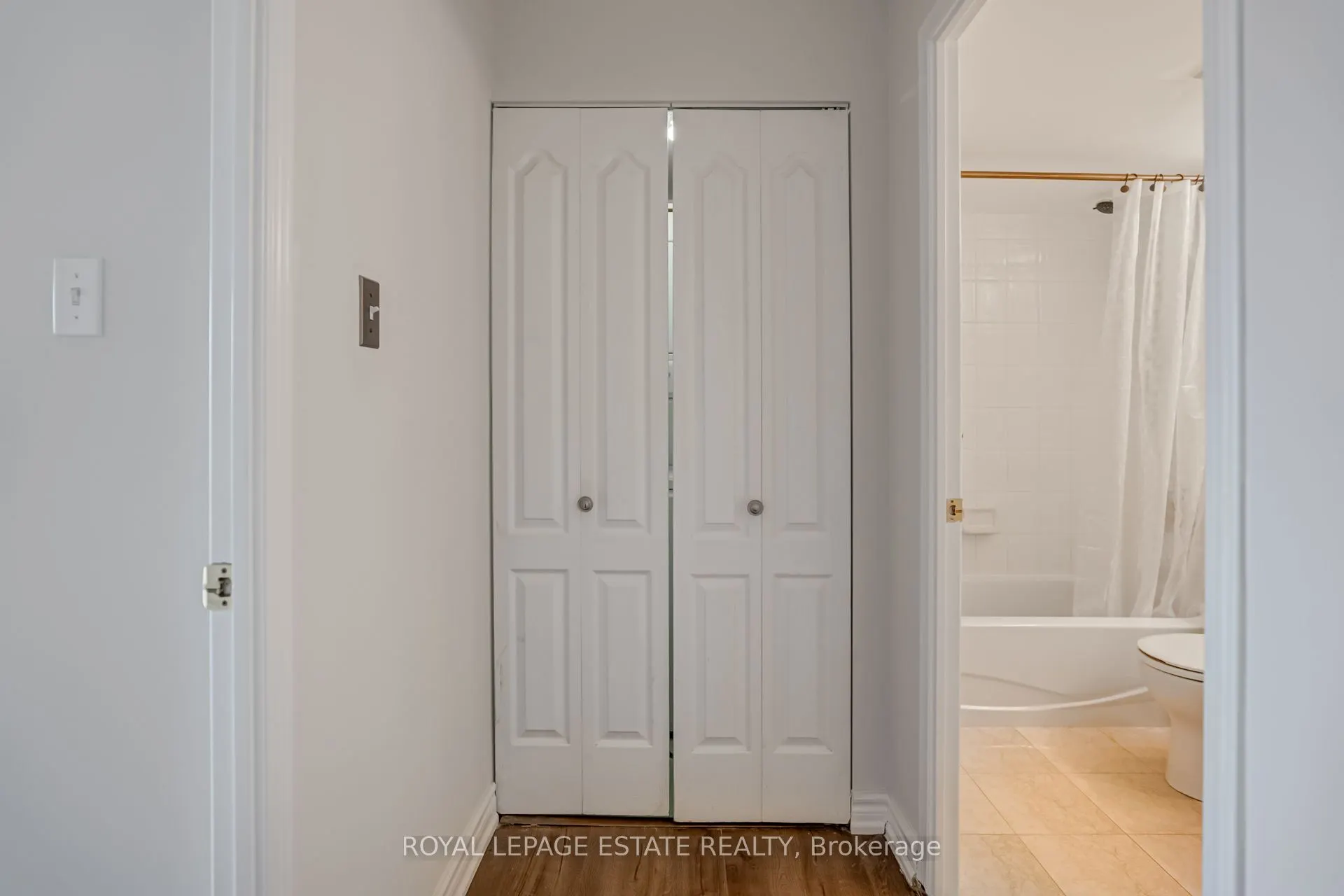 399 South Park Road, #806