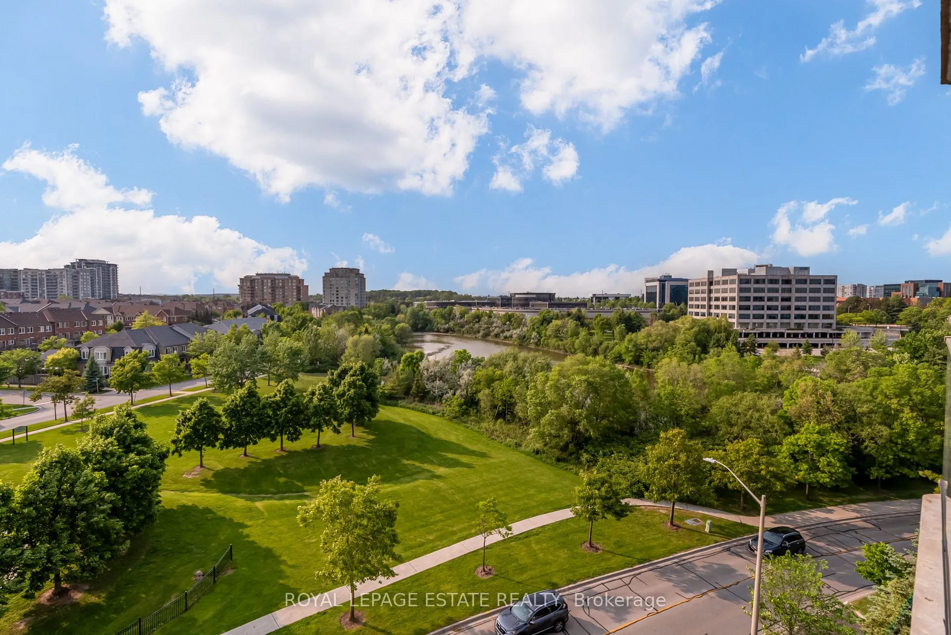 399 South Park Road, #806