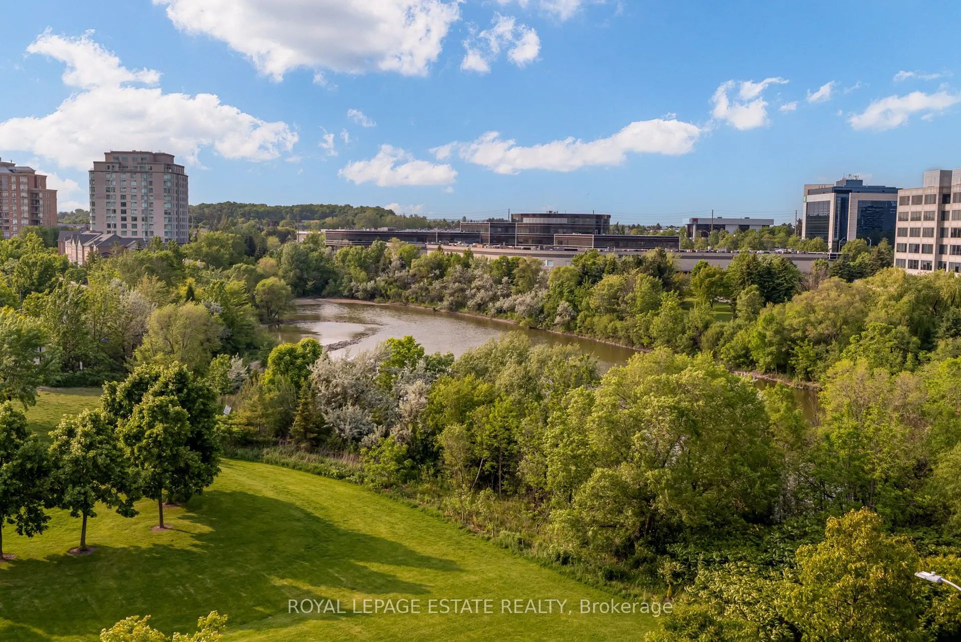 399 South Park Road, #806
