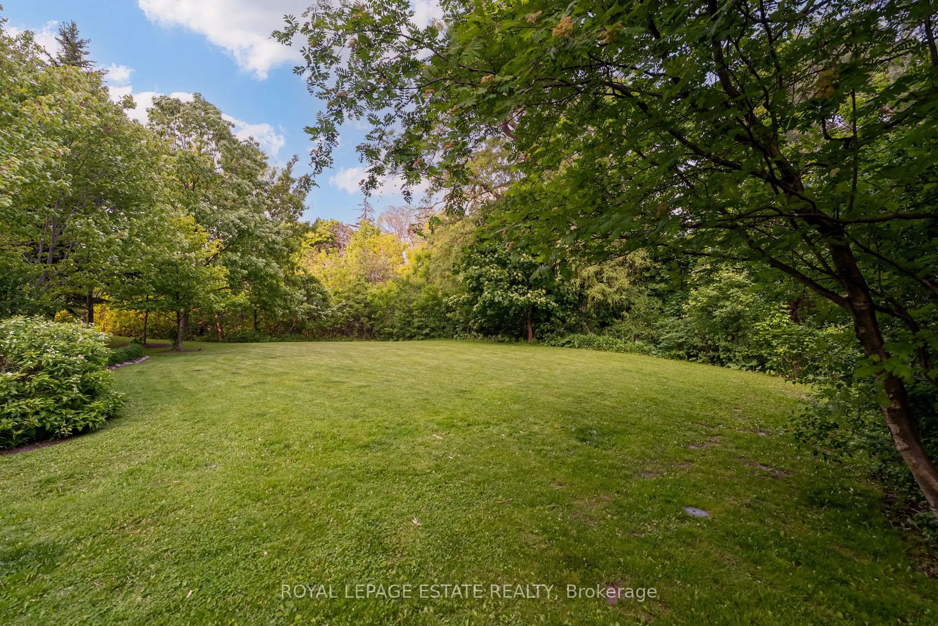 399 South Park Road, #806