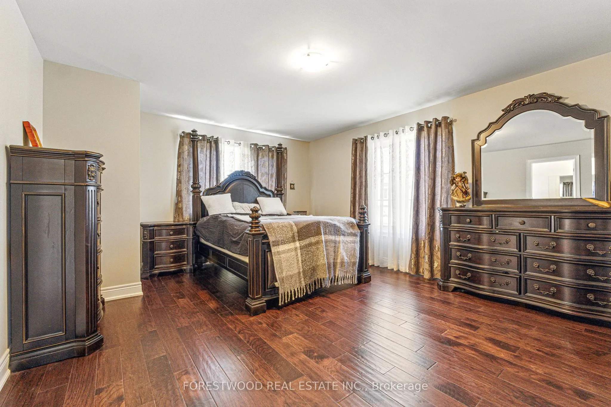 634 Sweetwater Crescent