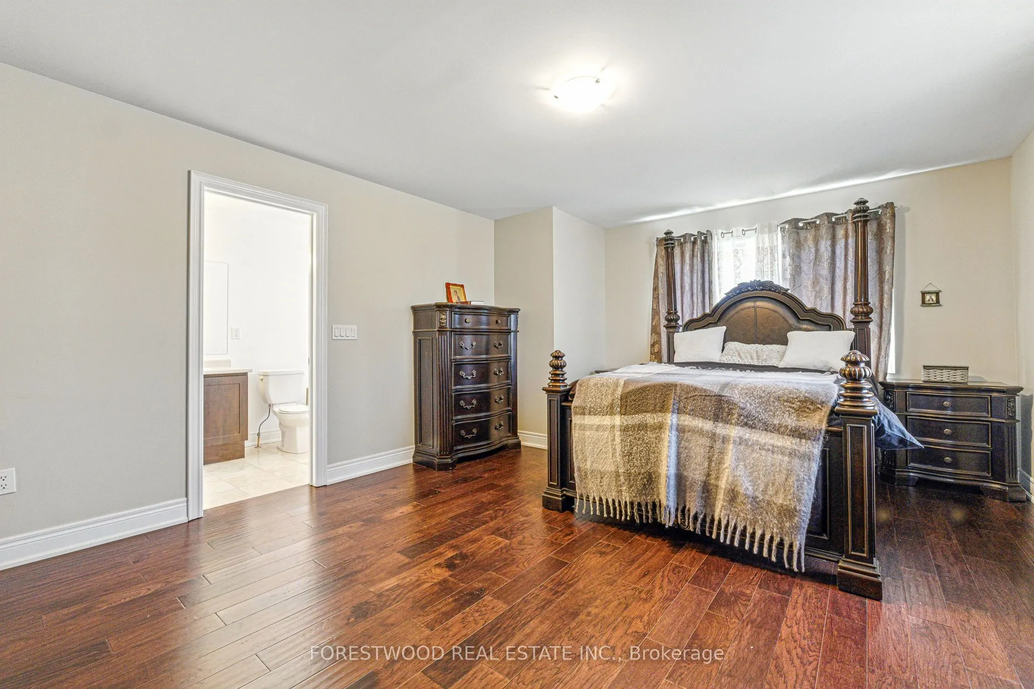 634 Sweetwater Crescent