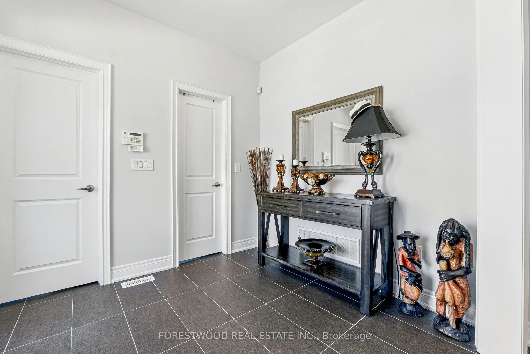 634 Sweetwater Crescent