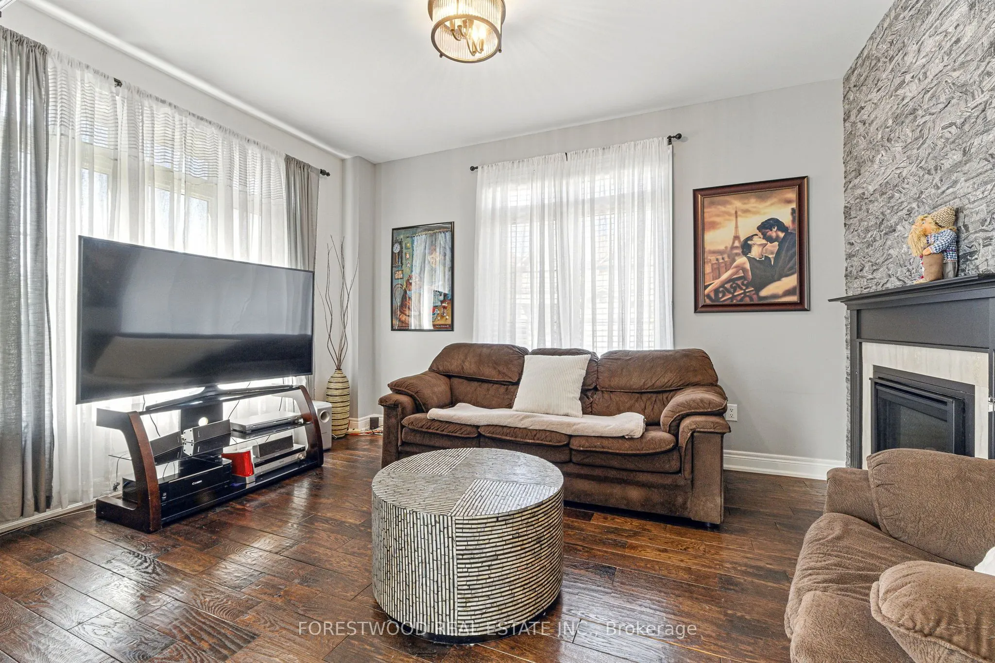 634 Sweetwater Crescent