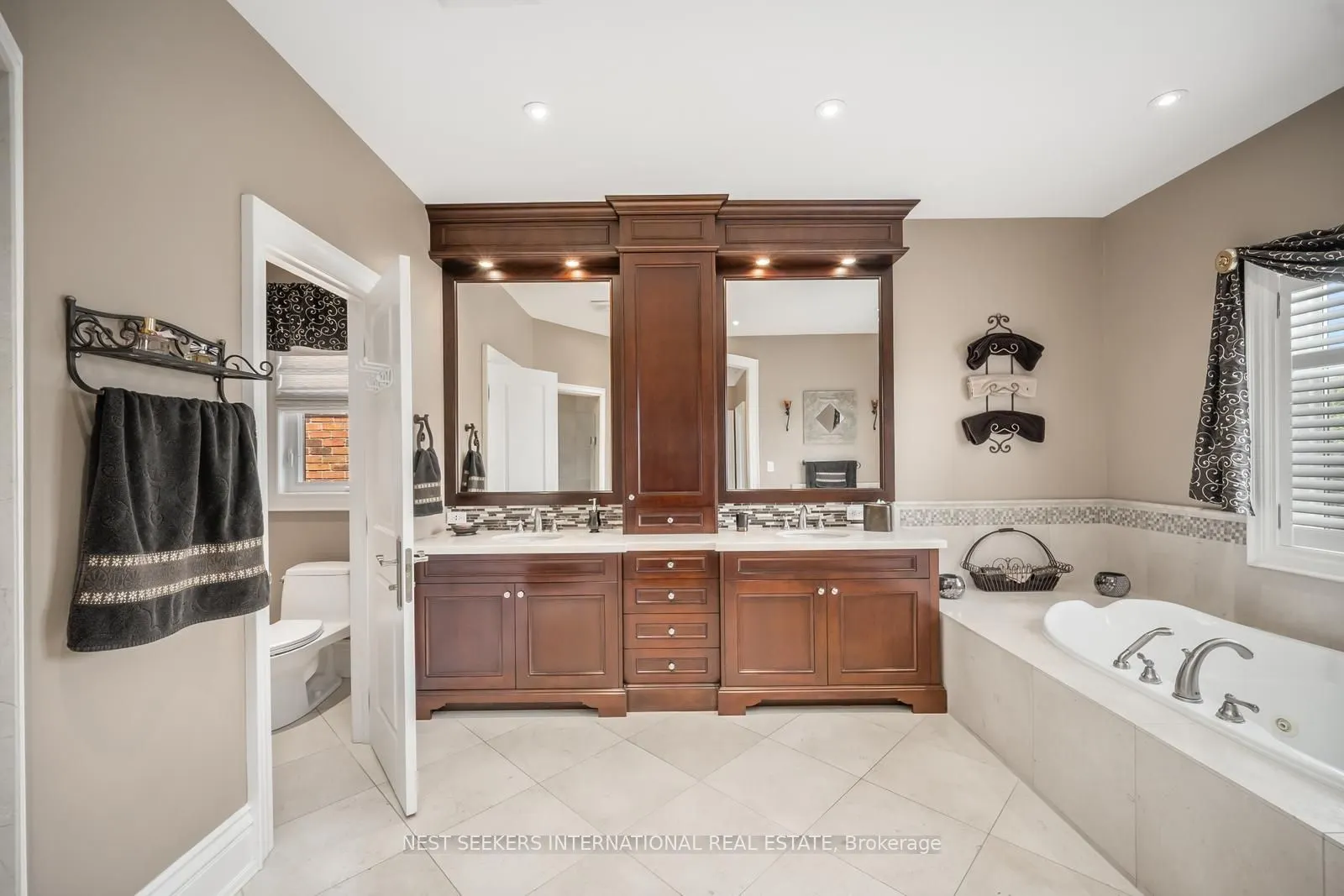 178 Grandvista Crescent