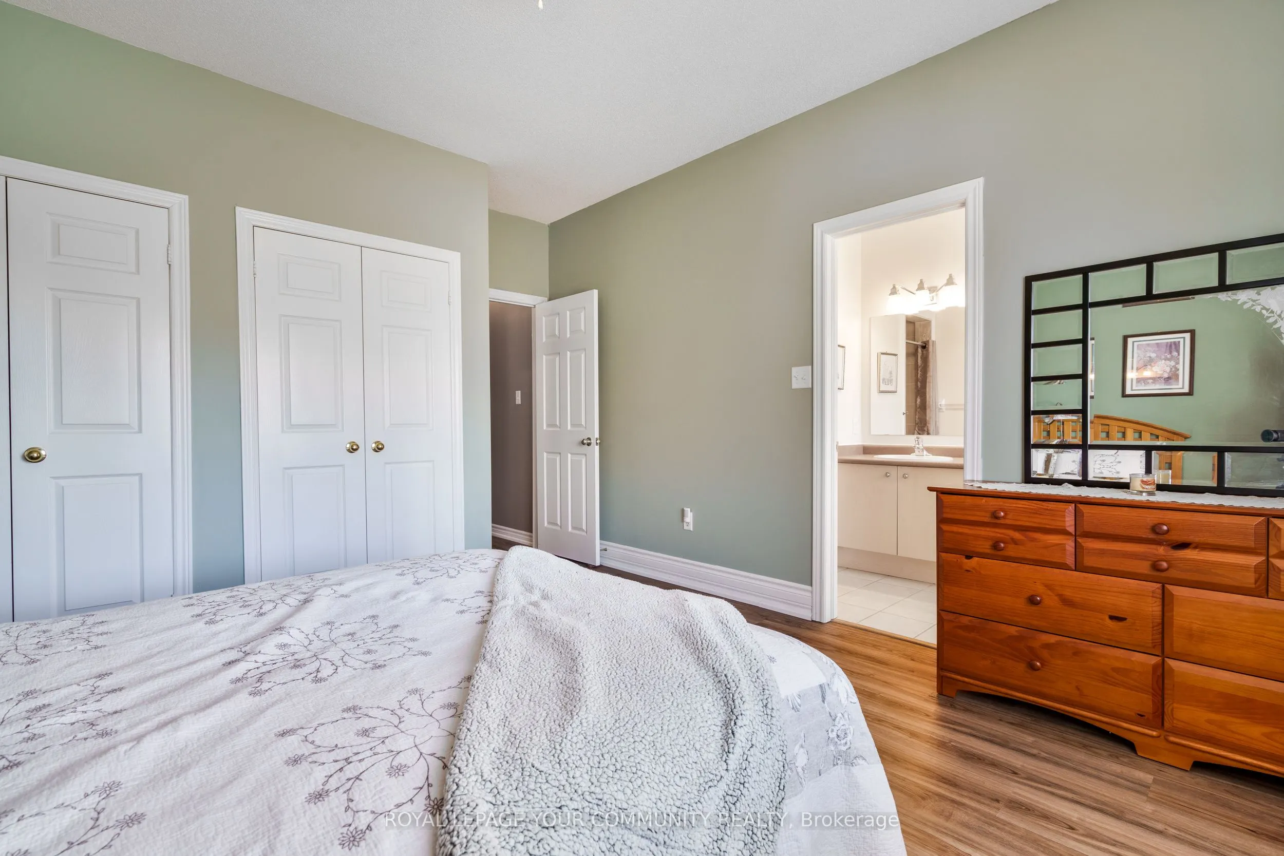 18 Glendower Crescent
