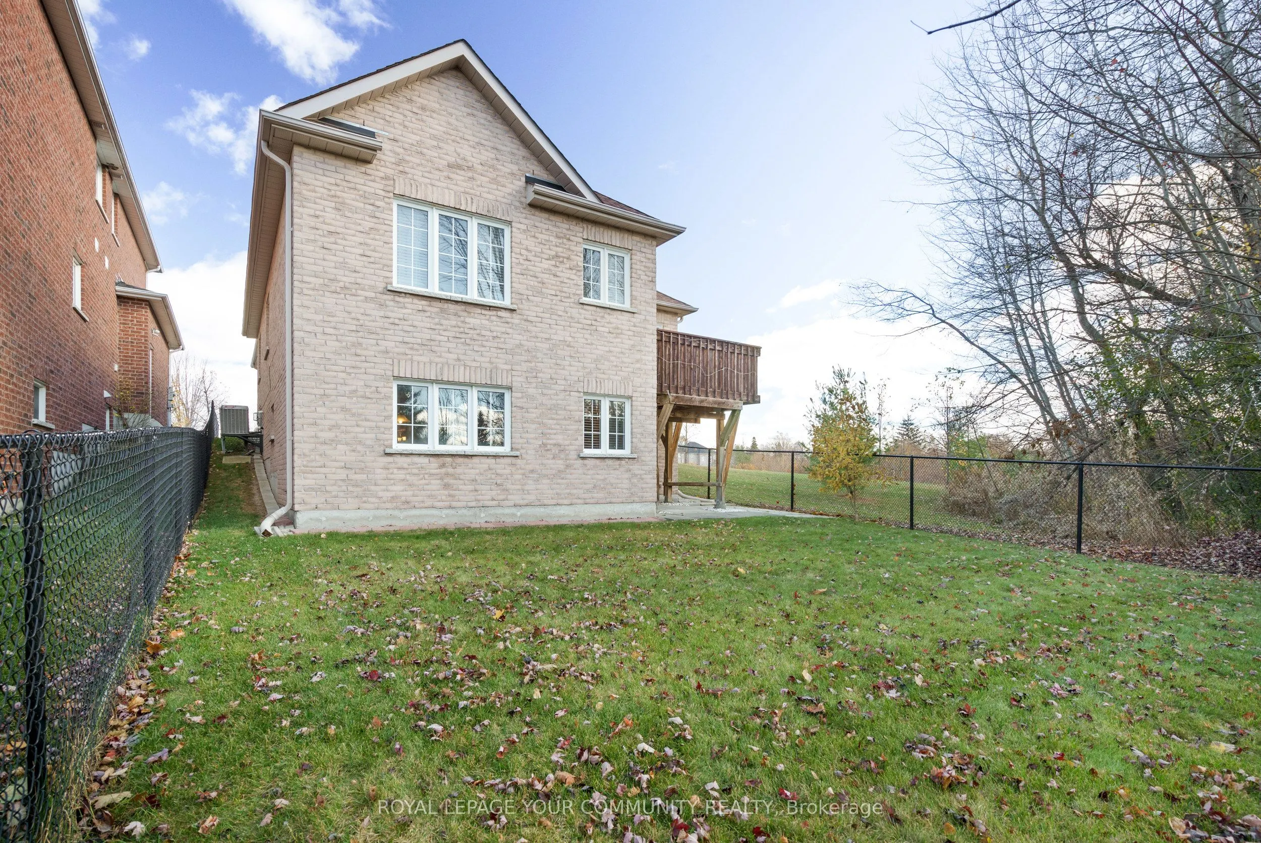 18 Glendower Crescent