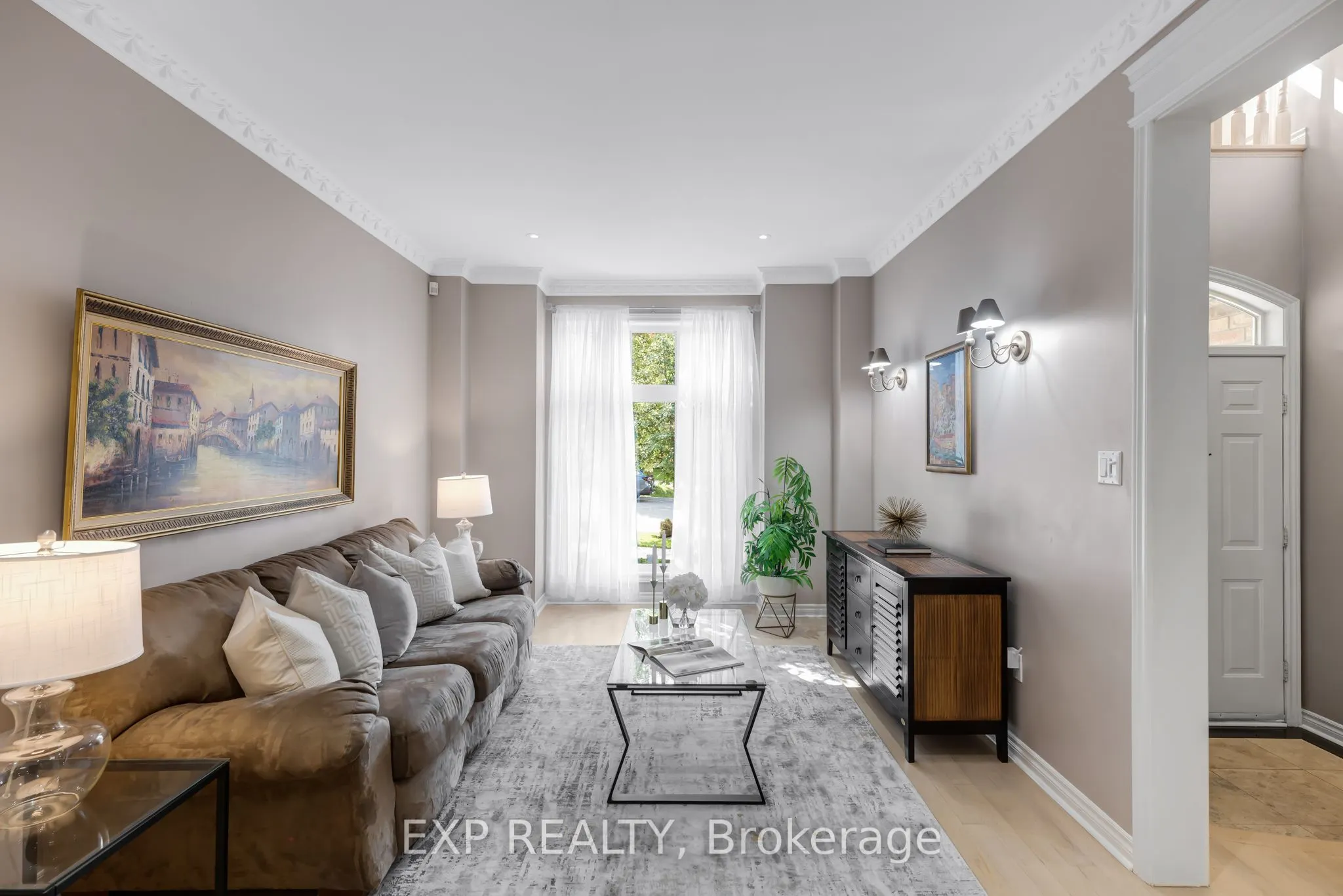 444 Highcliffe Drive
