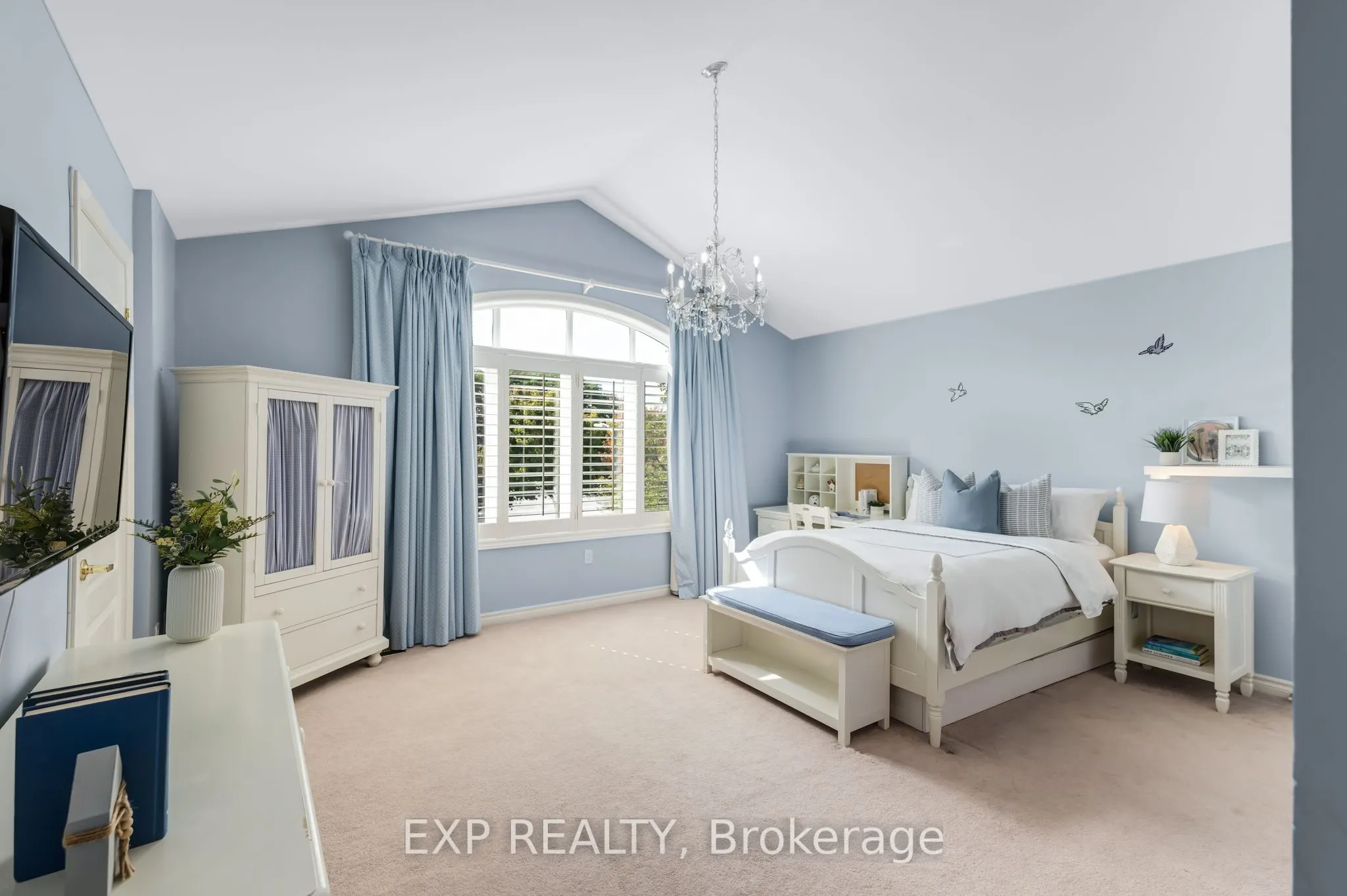 444 Highcliffe Drive