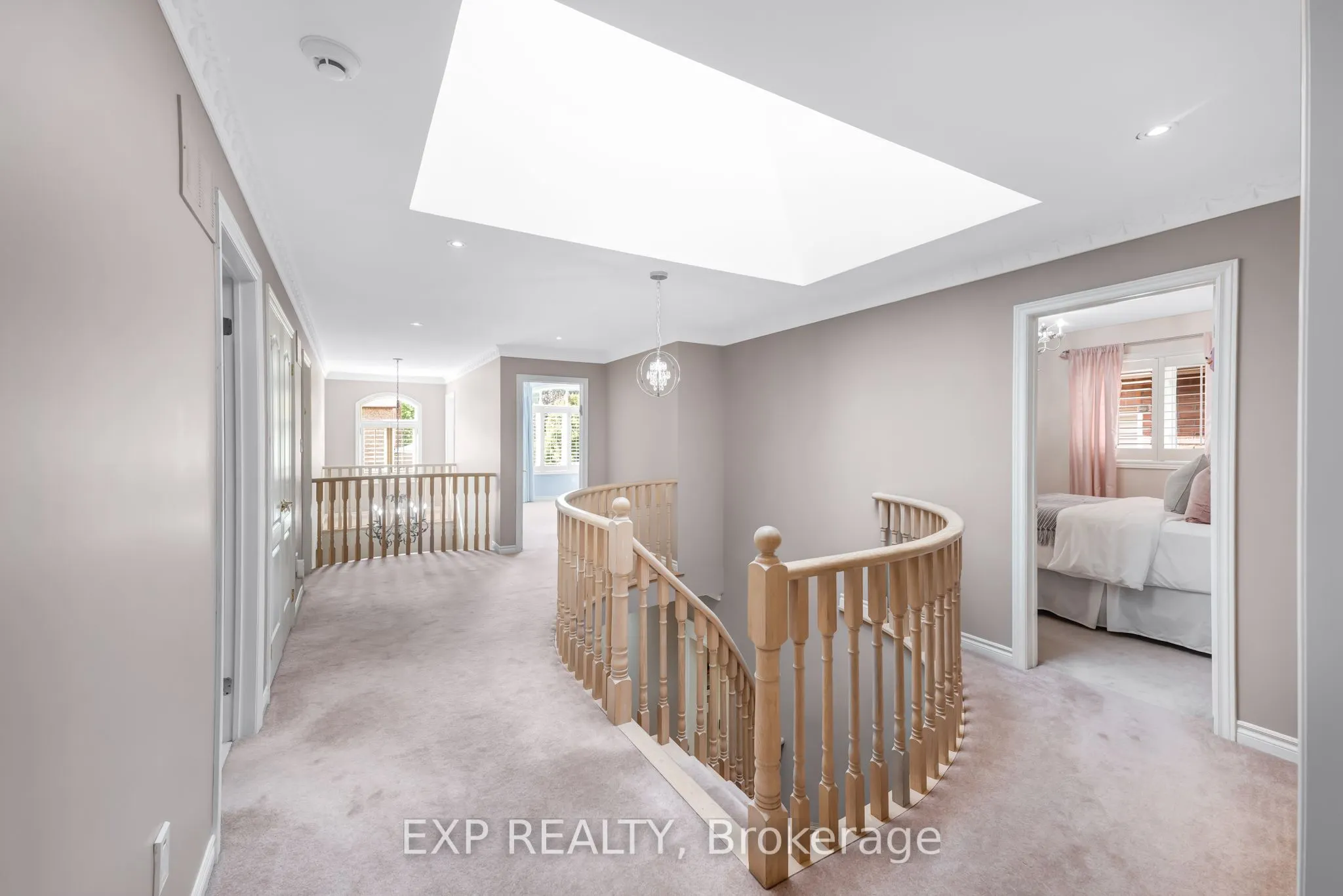 444 Highcliffe Drive