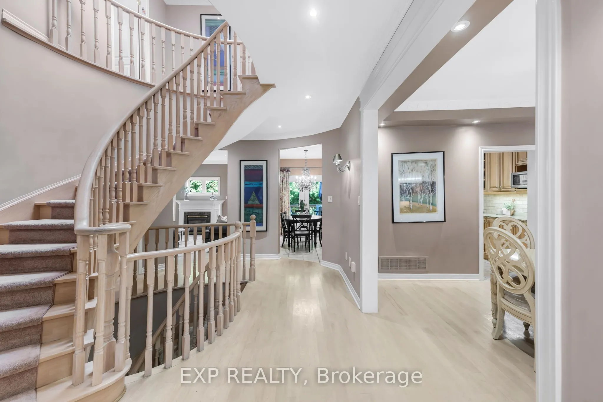 444 Highcliffe Drive